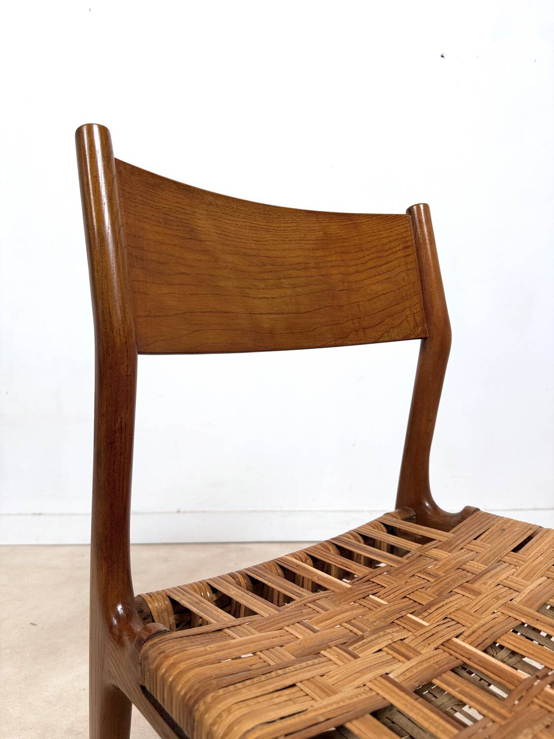 Set of 6 Gessef chairs model "Havana"