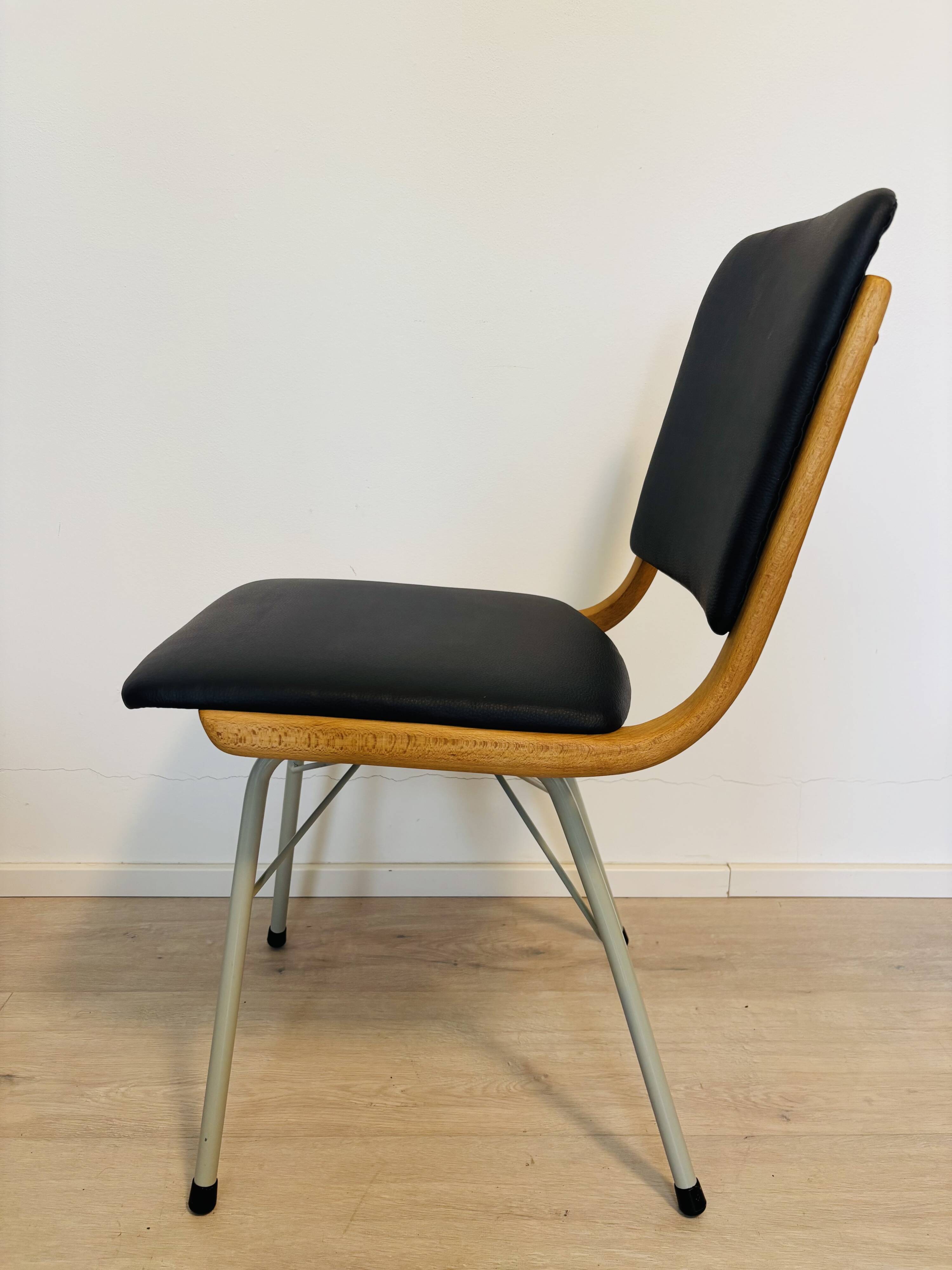 Mid-Century Dining Chair by Miroslav Navrátil for TON, 1970