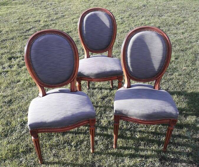UPHOLSTERED FABRIC CHAIRS