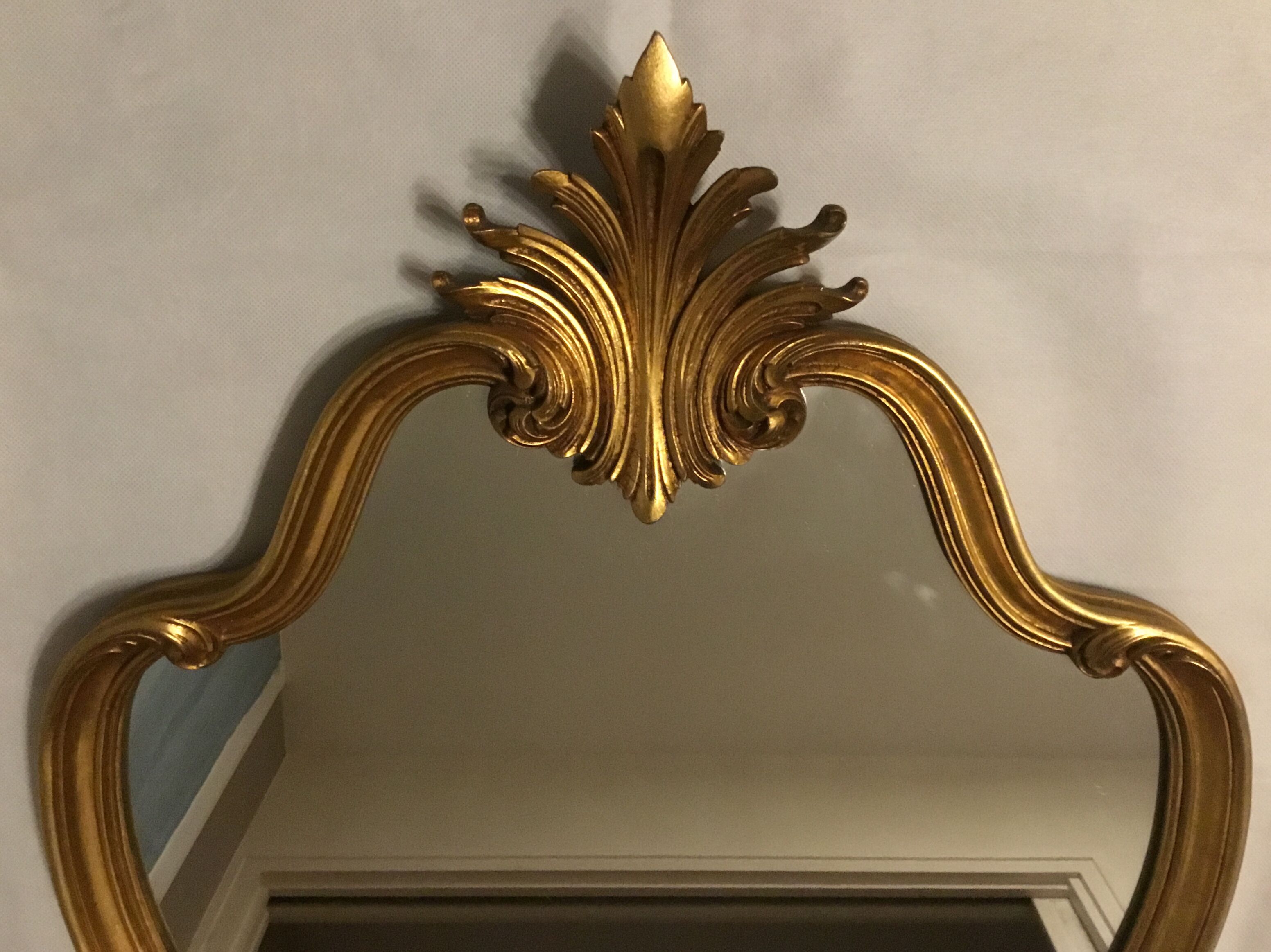 Carved wood mirror 50x39cm