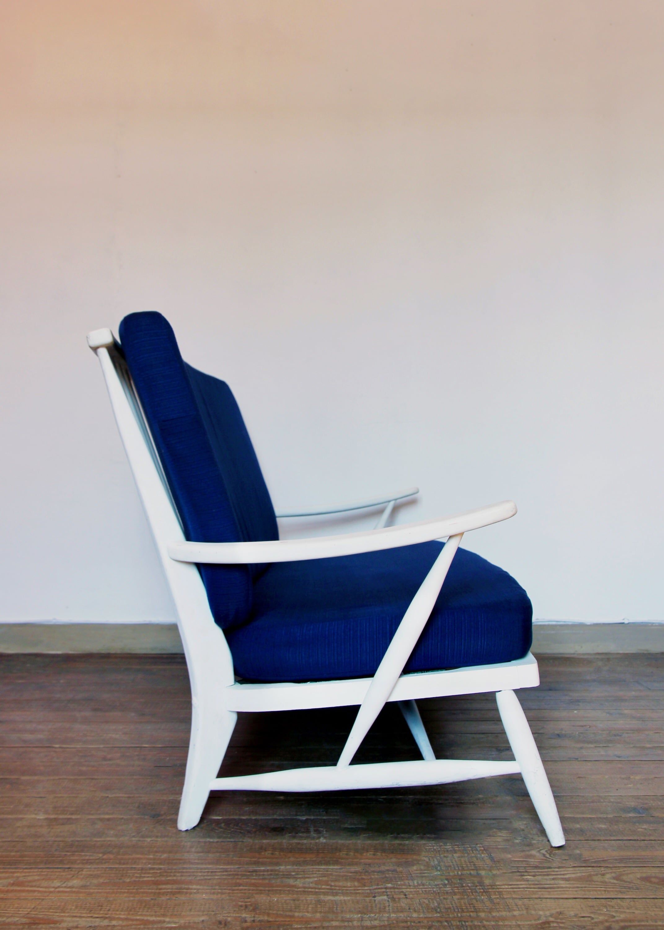 Sofa 2 place to Scandinavian lines