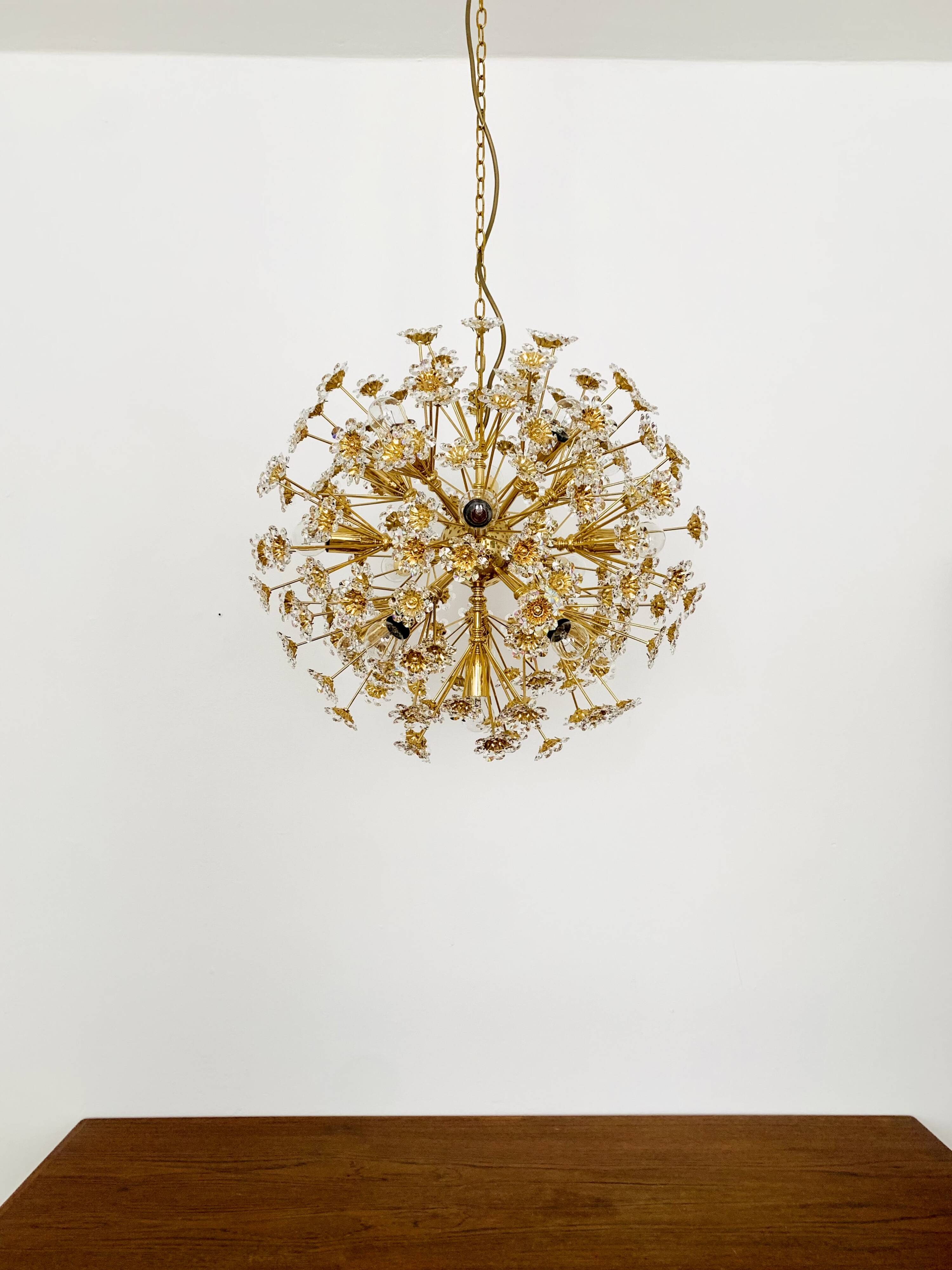 Grand lustre floral en boule par Palwa