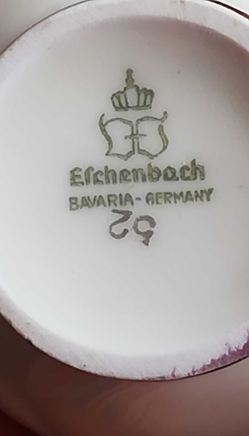 Very small round vase in off-white color with gold edging ESCHENBACH