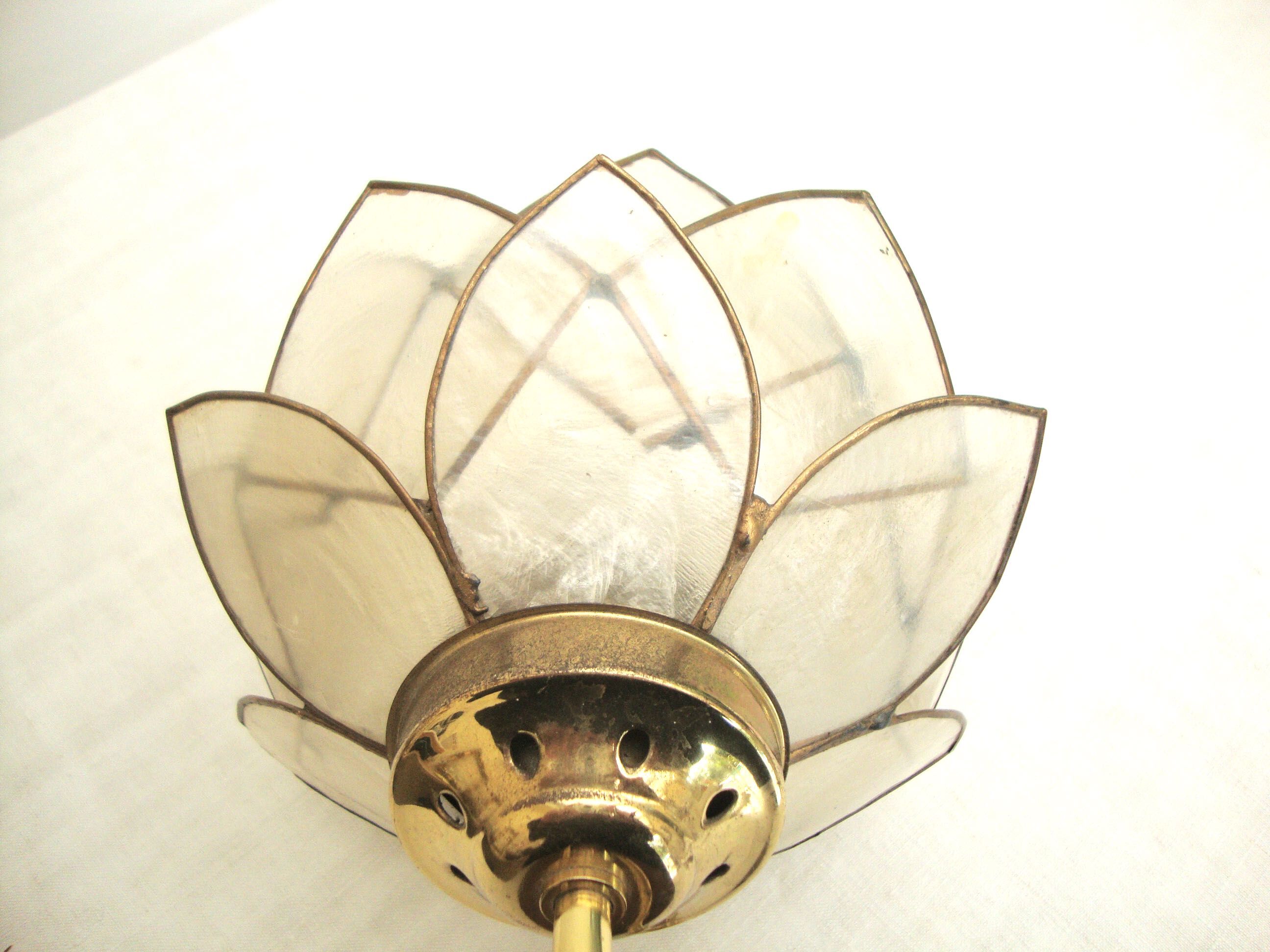 Applique lotus nacre et laiton