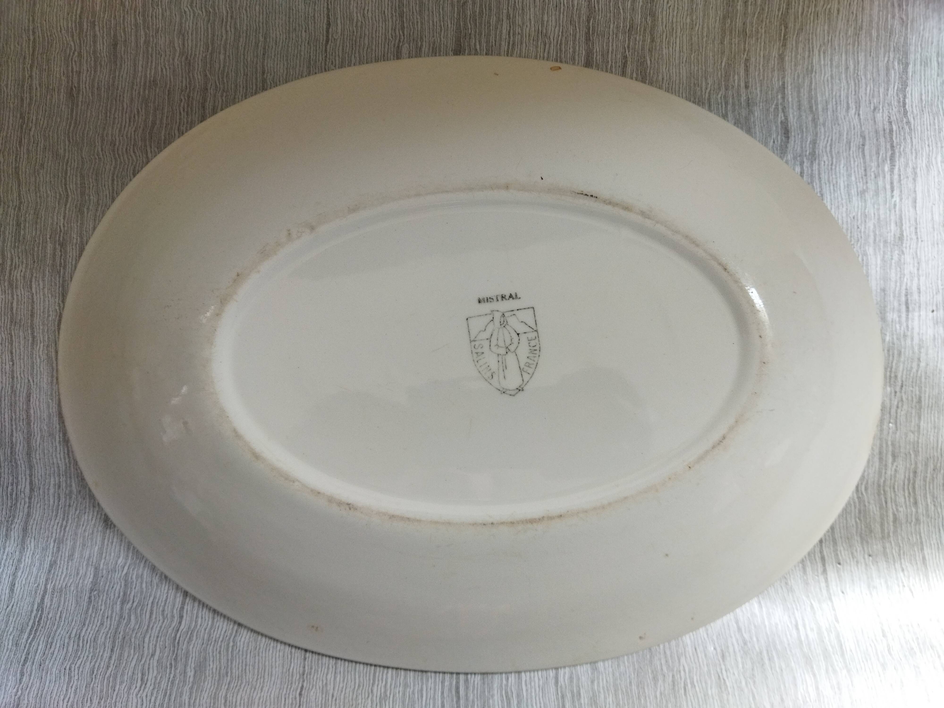 Dish and sauceboat Mistral Salins France