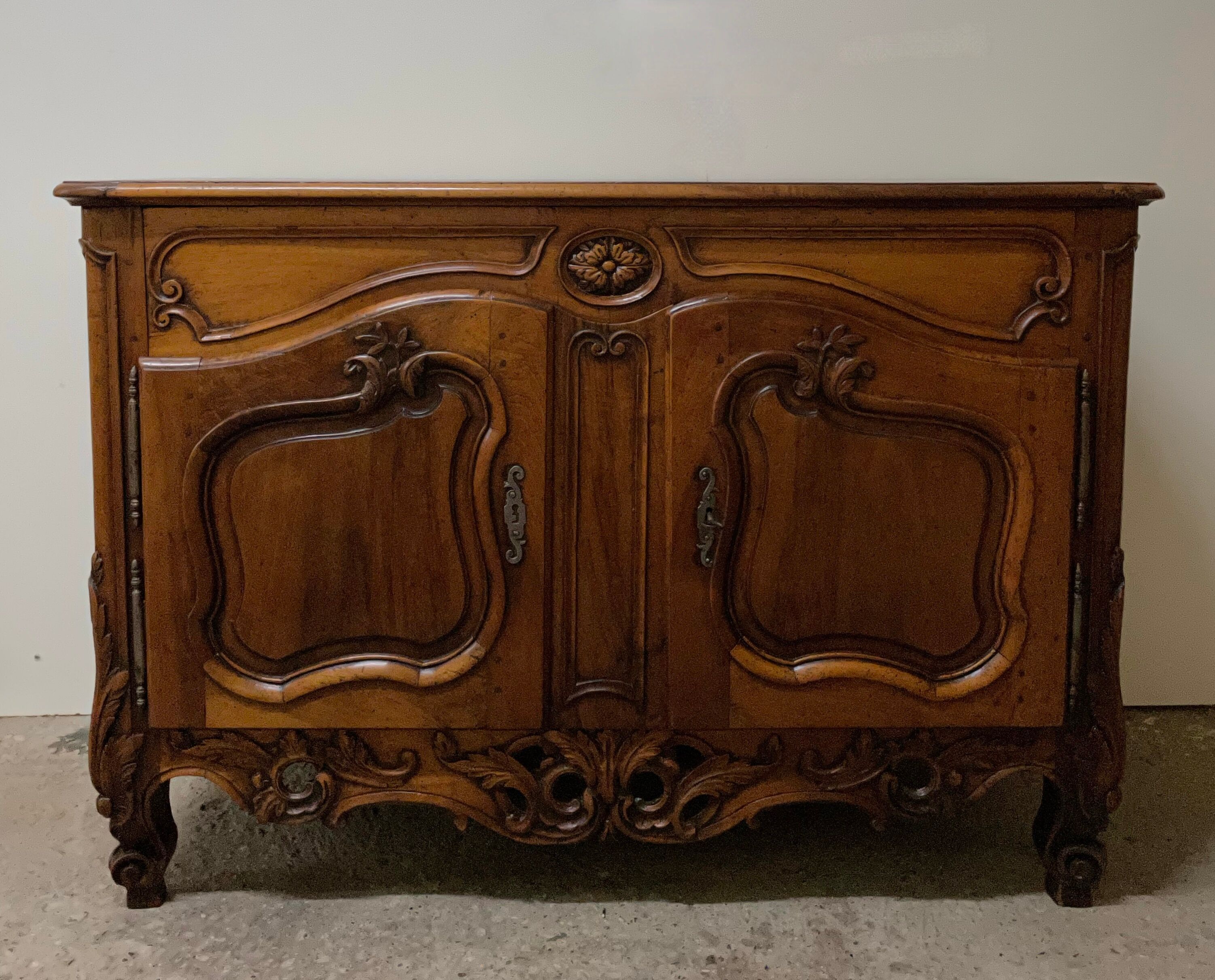 Provençal credenza walnut period eighteenth century