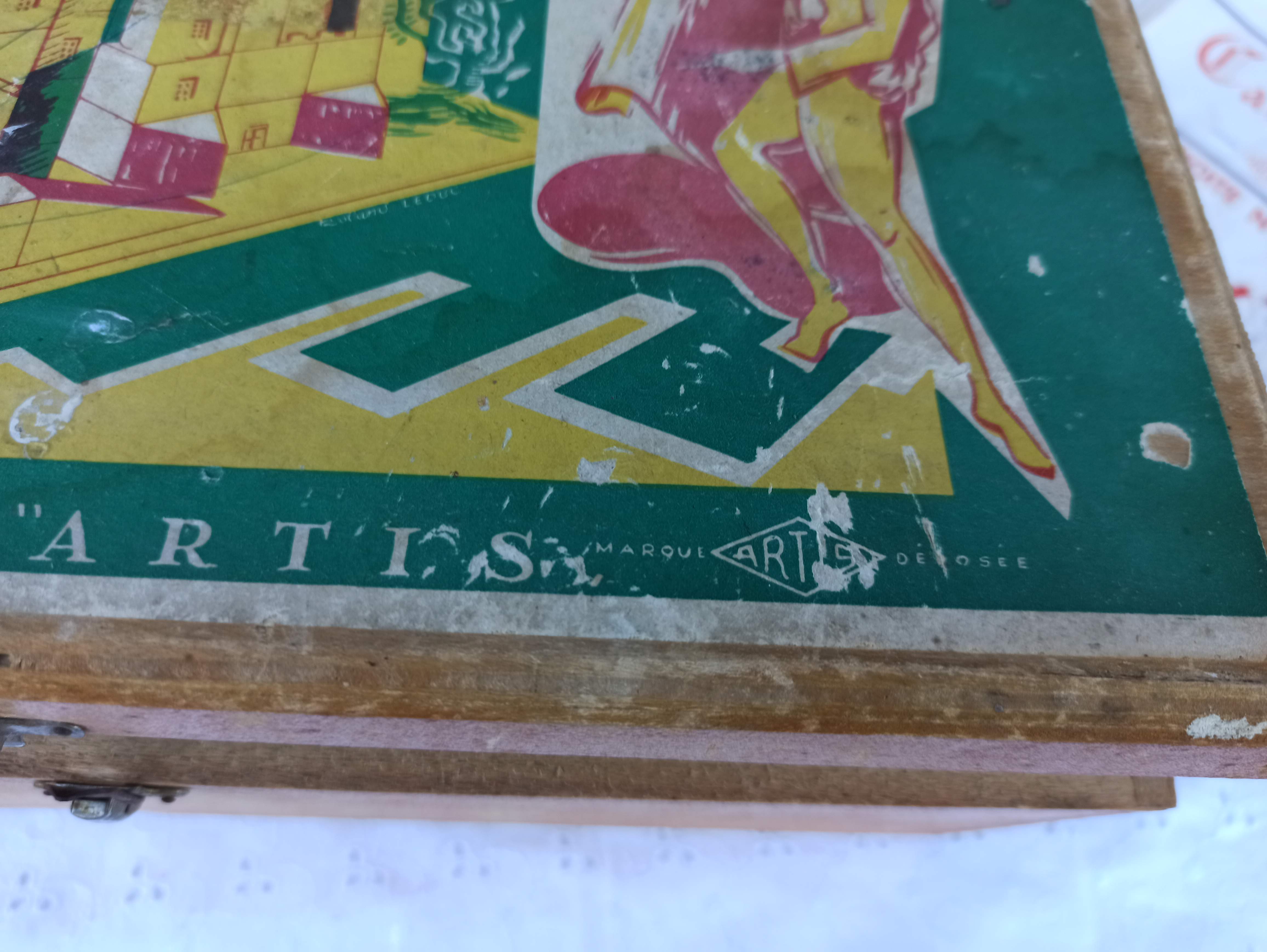 Wooden castle cube construction