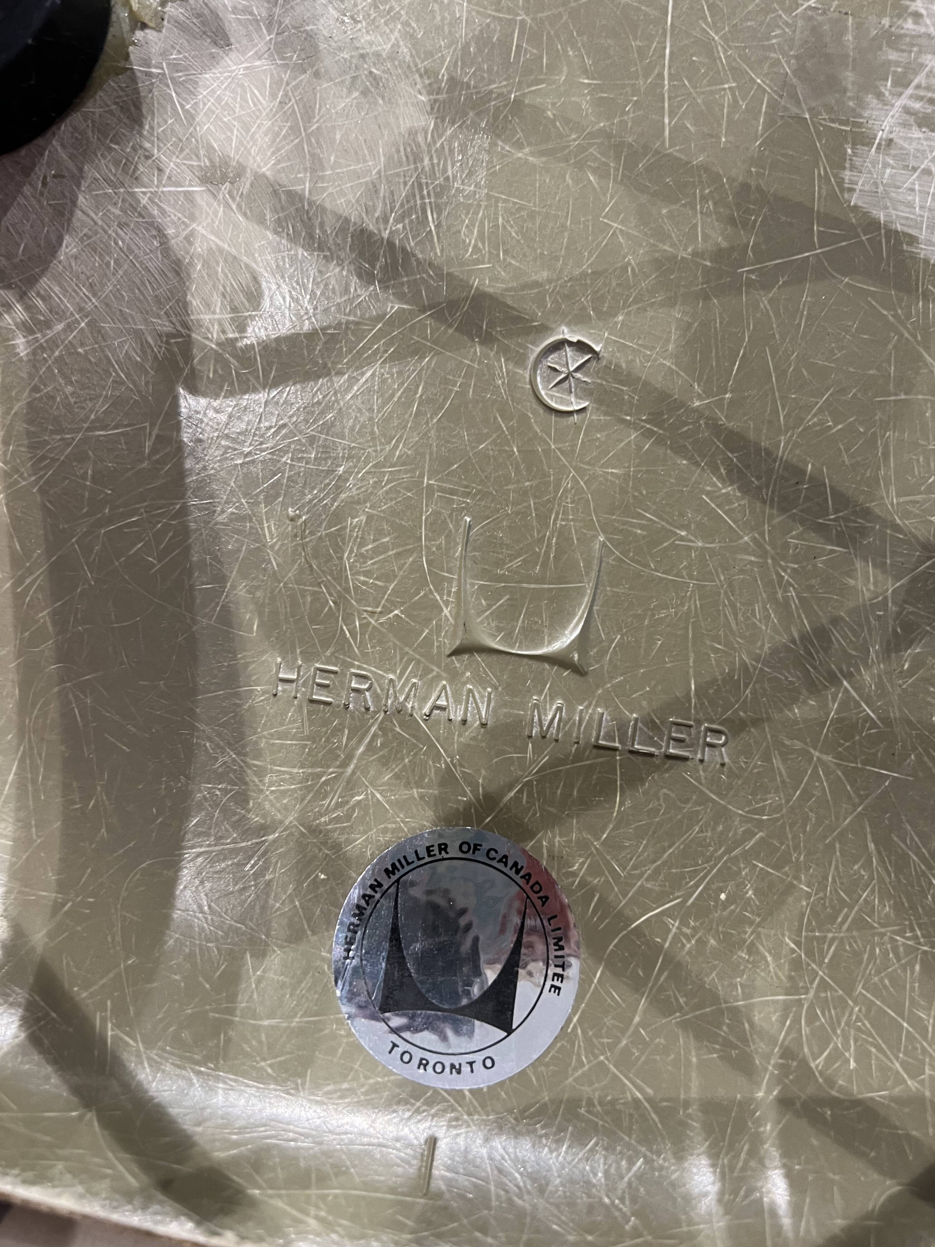 Set of 6 DSW Eames chairs - Herman Miller