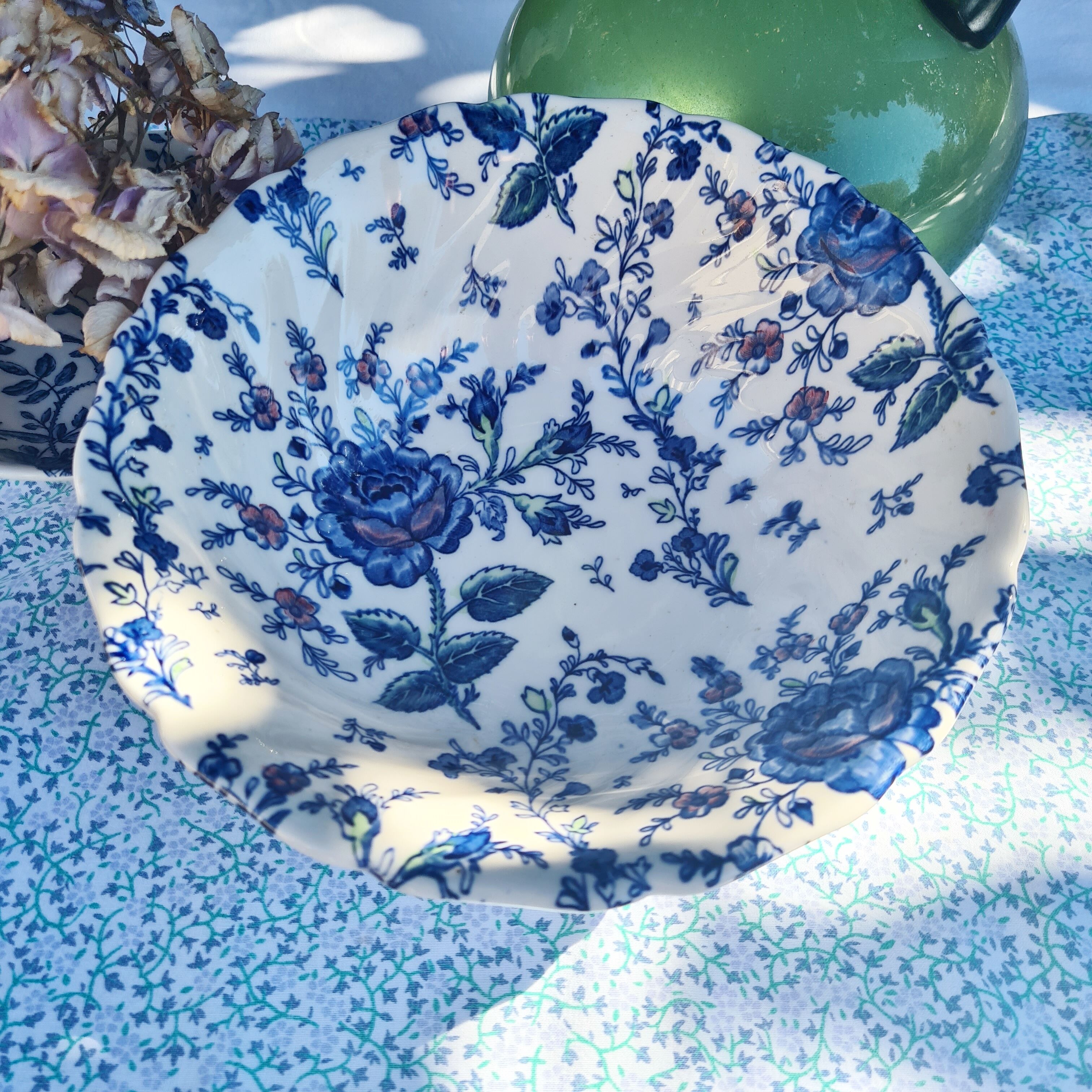 English salad bowl Johnson Brothers model Rose Chintz blue