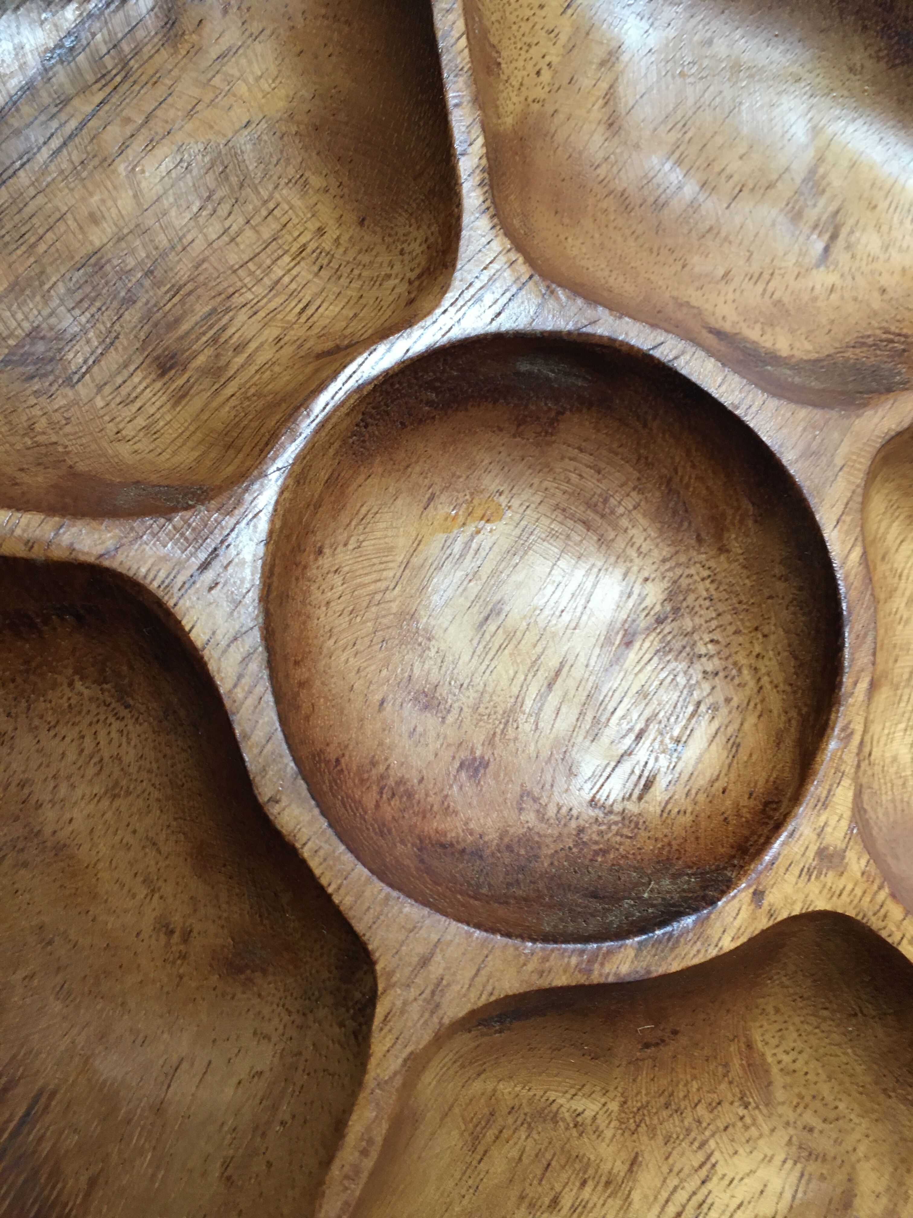 Round wooden dish with six compartments