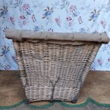 Wood and wicker basket, antique, size xxxl.