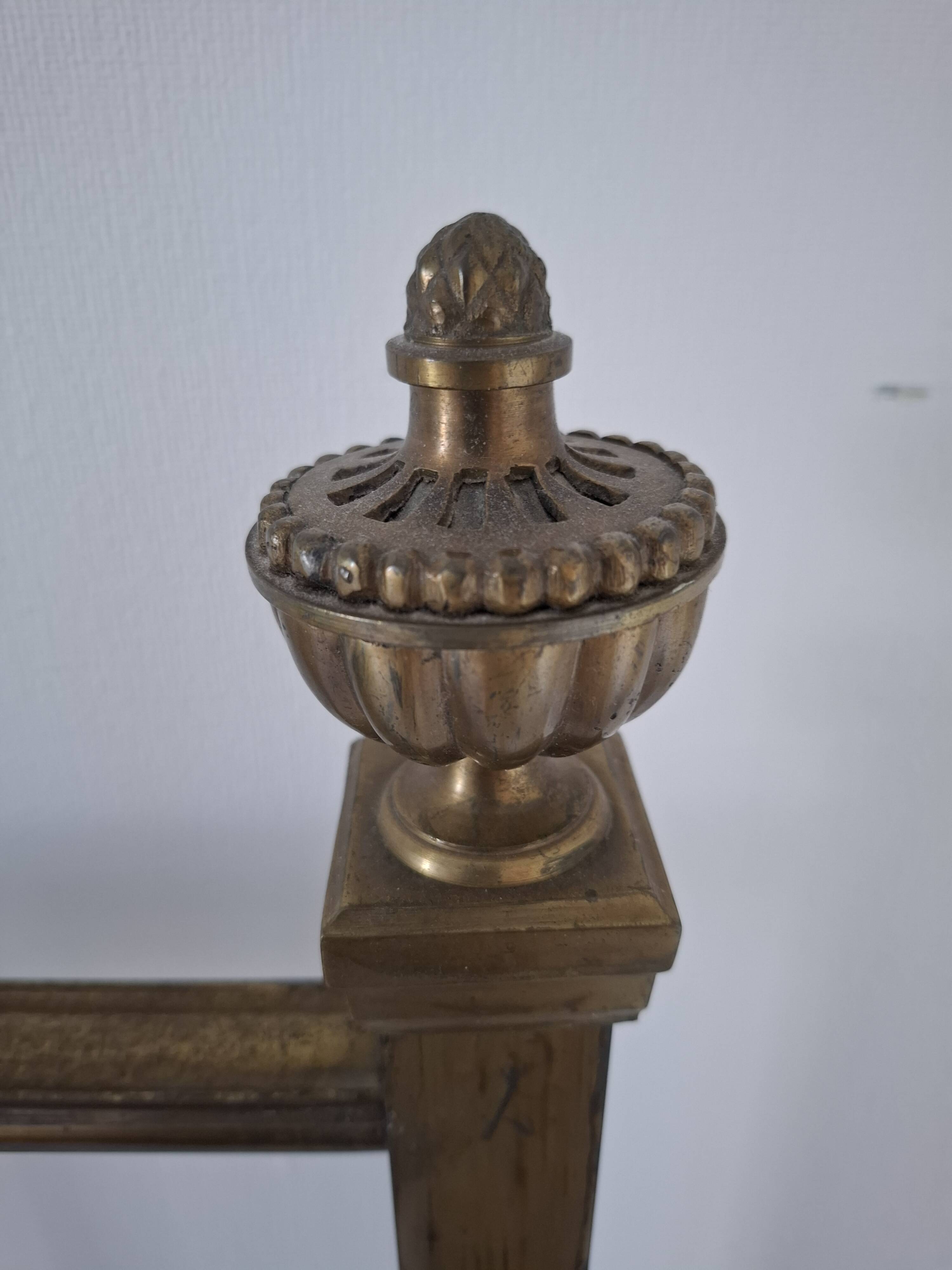 Bed Louis XVI in brass and bronze