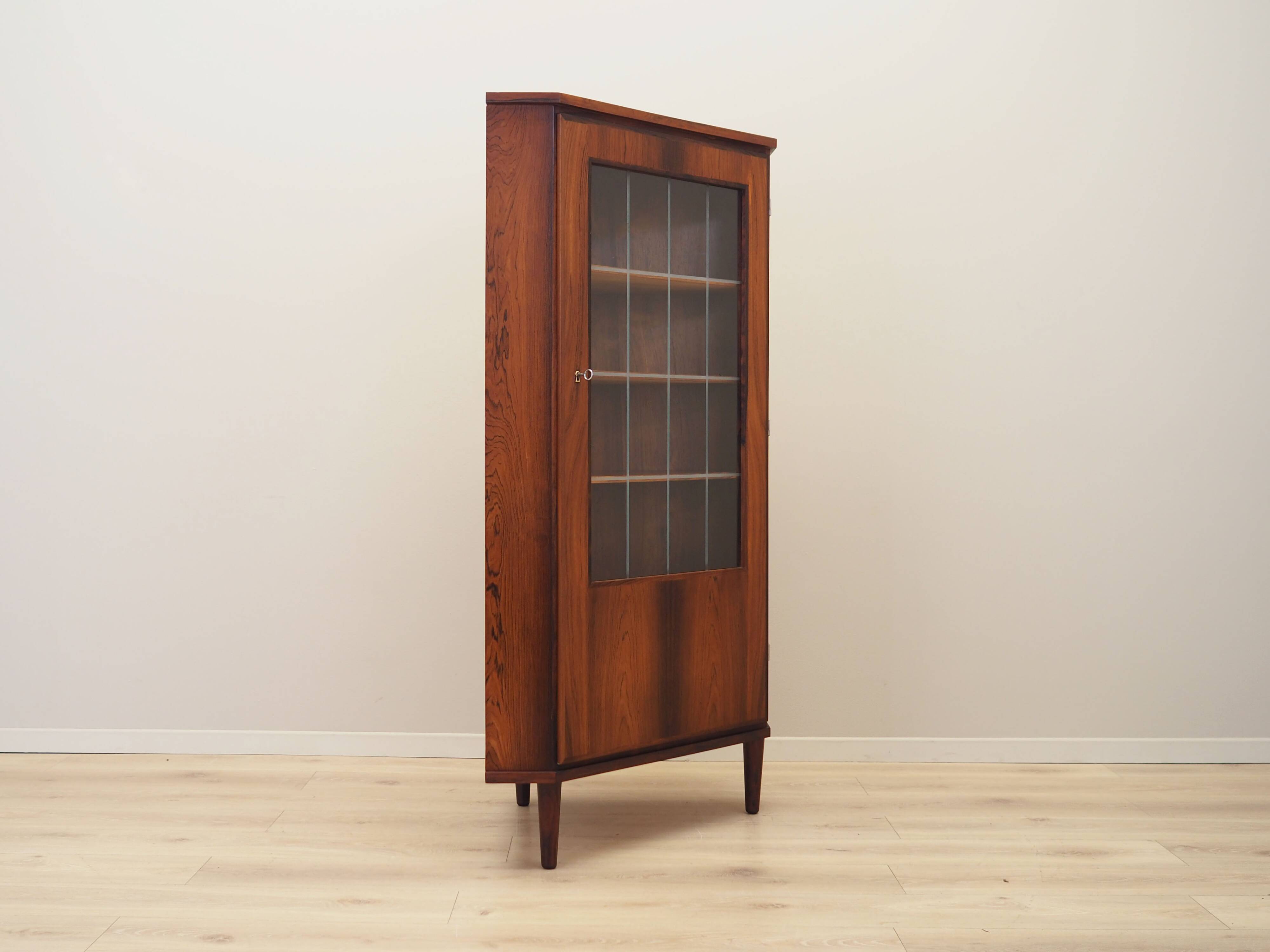 Rosewood showcase, Danish design, 1970s, production: Denmark