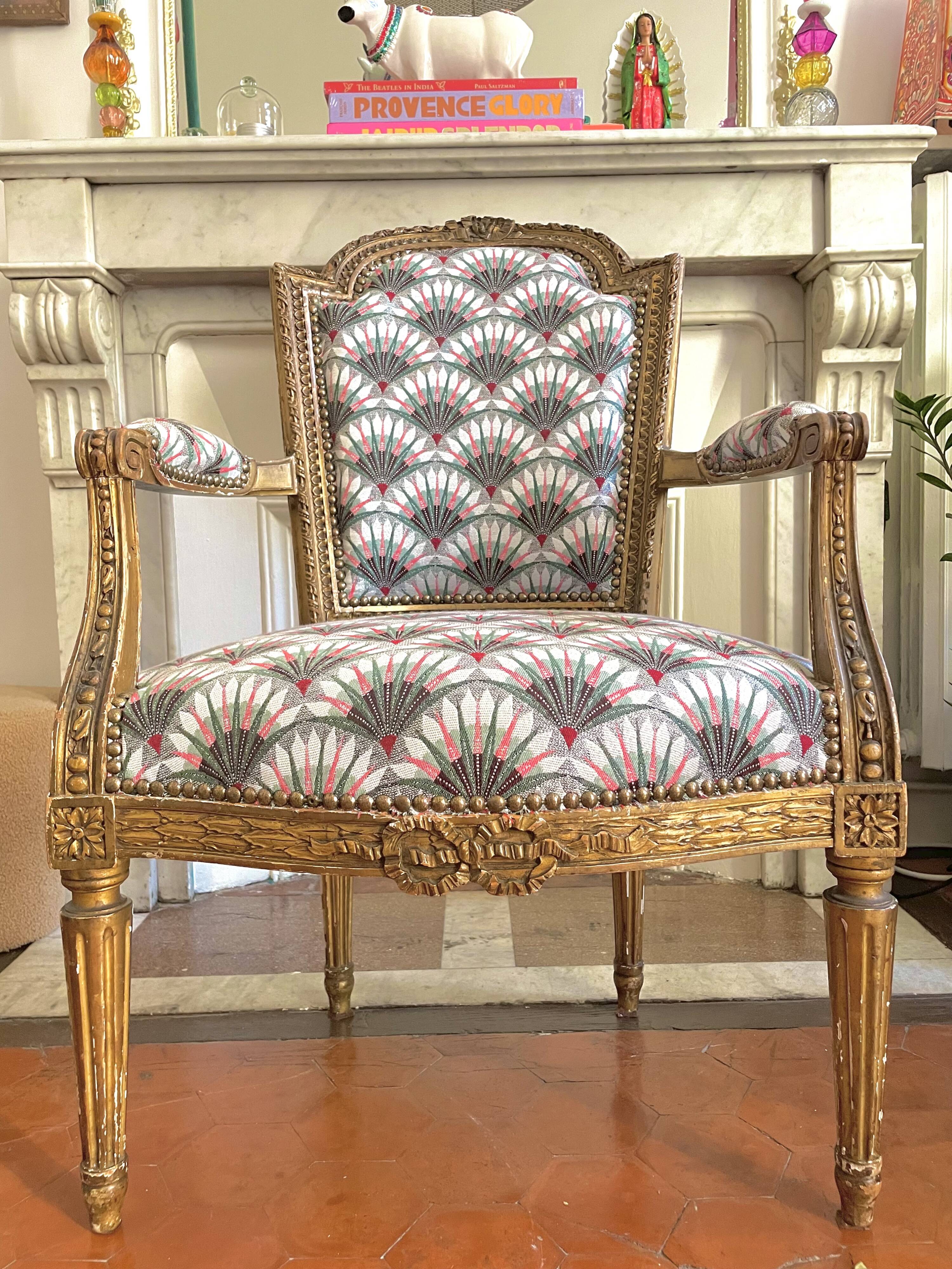 Paire de fauteuils Louis XVI restaurés