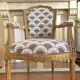Paire de fauteuils Louis XVI restaurés