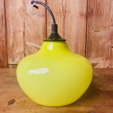 Suspension en opaline jaune vintage 70