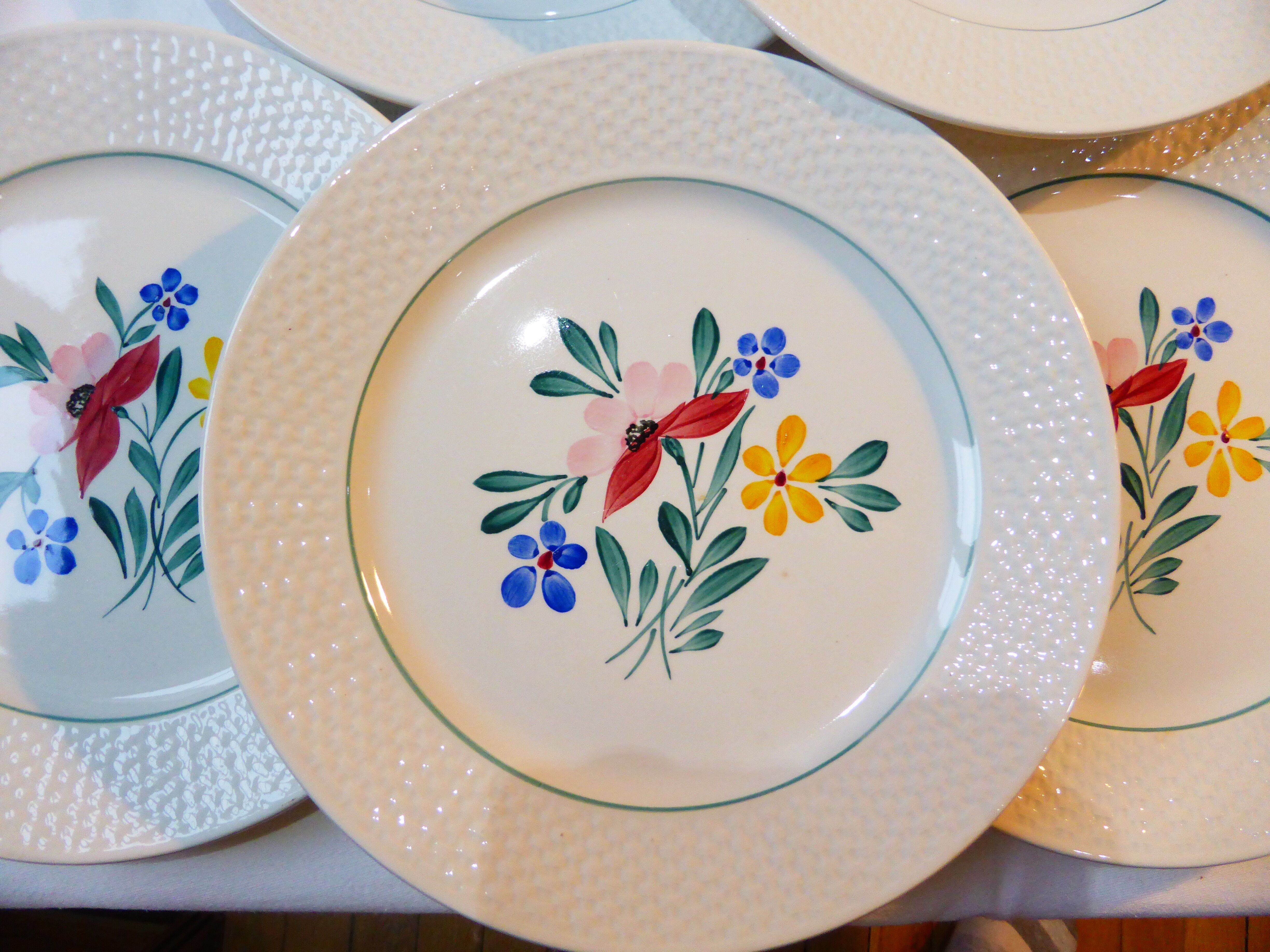 Set of 6 flat plates of Digoin Sarreguemines model Fabiola
