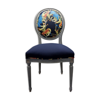 Louis XVI medallion chair