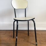 Bureau + chaise d'enfant en formica