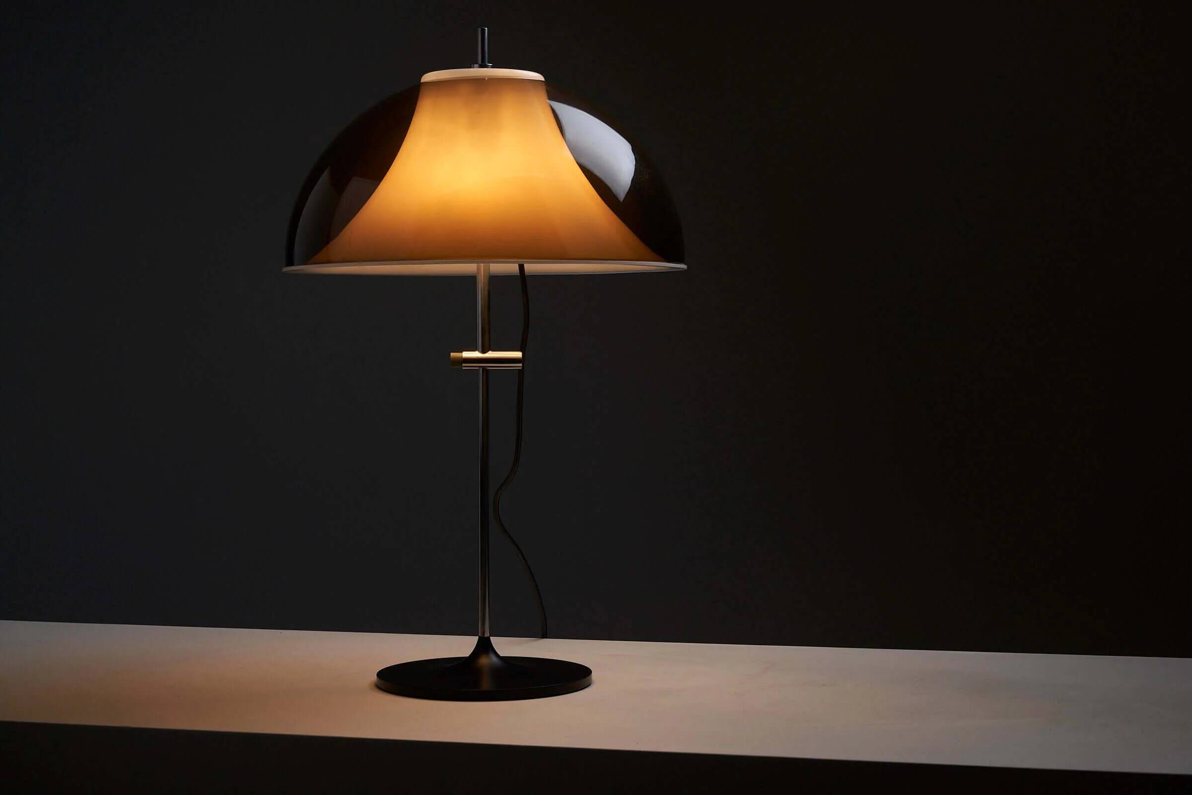 Mushroom space age table lamp by Elio Martinelli for Kontakt Leuchten