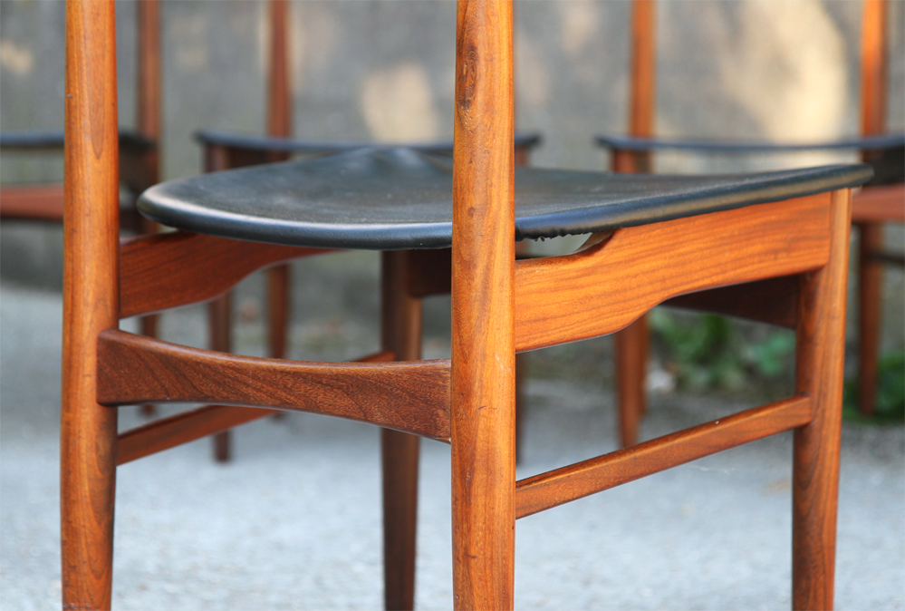 Set of 4 chairs dyrlund - 1950s