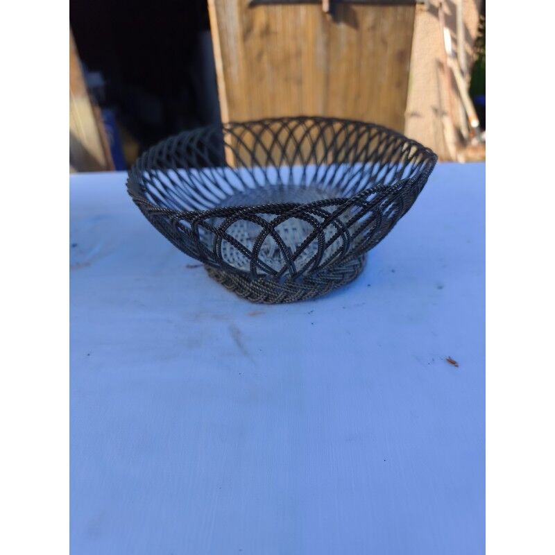 2 silver-plated baskets