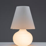 Lamp in white glass