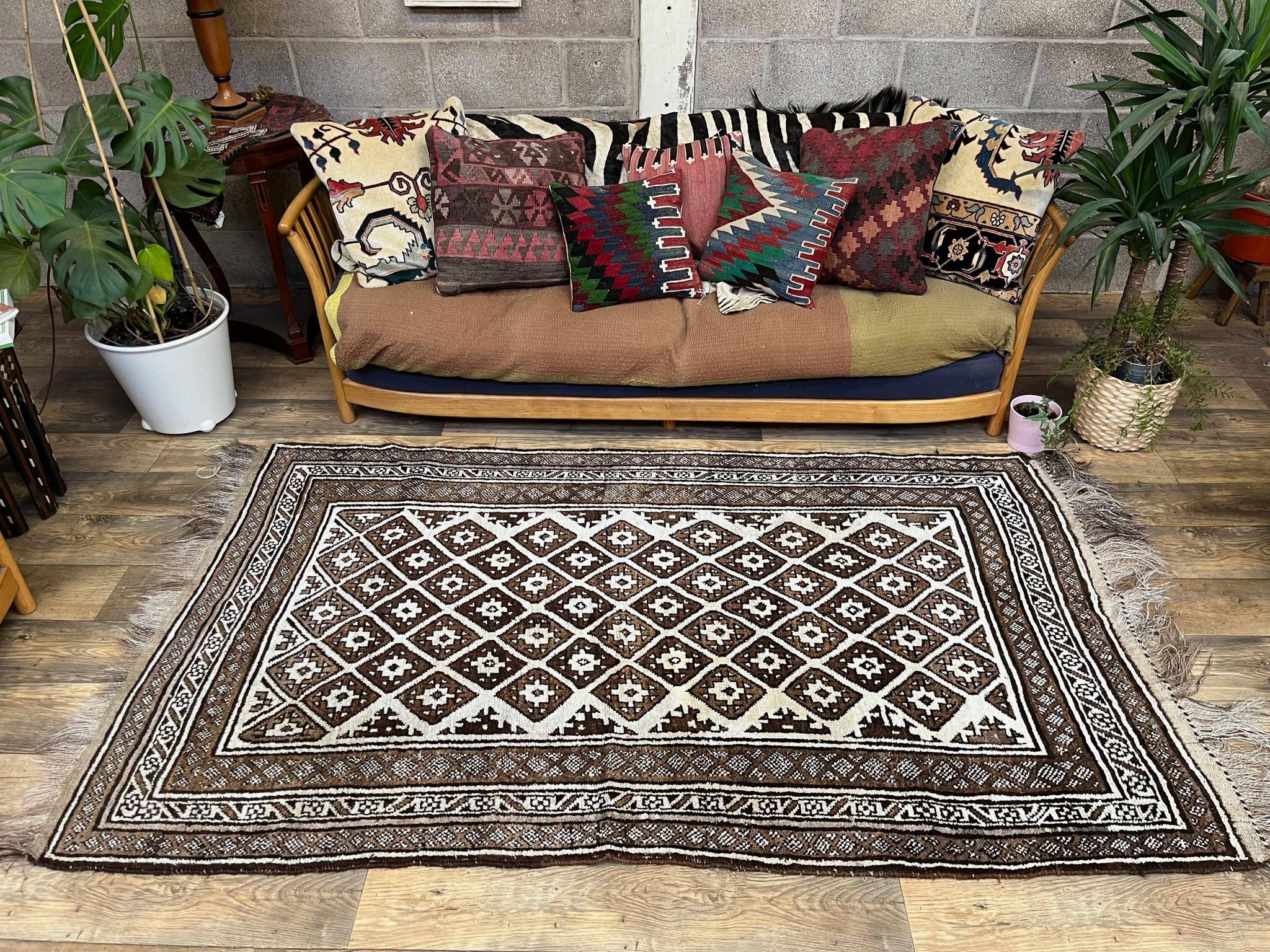 Vintage Persian Luri Gabbeh Rug 245x138 cm medium, shabby chic Red