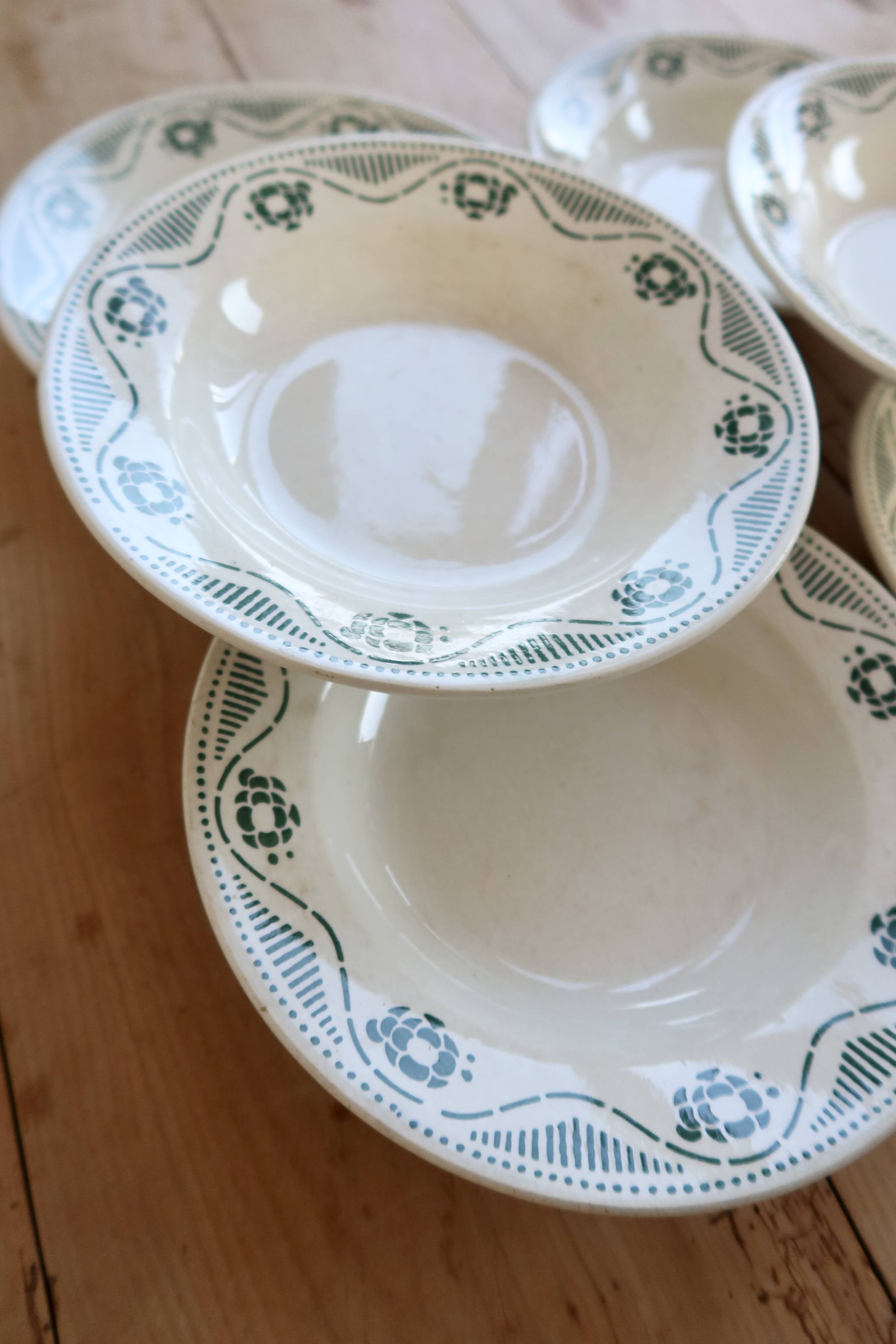 6 deep plates ironstone Nouvelles Galeries Ennegé Paris - Model R