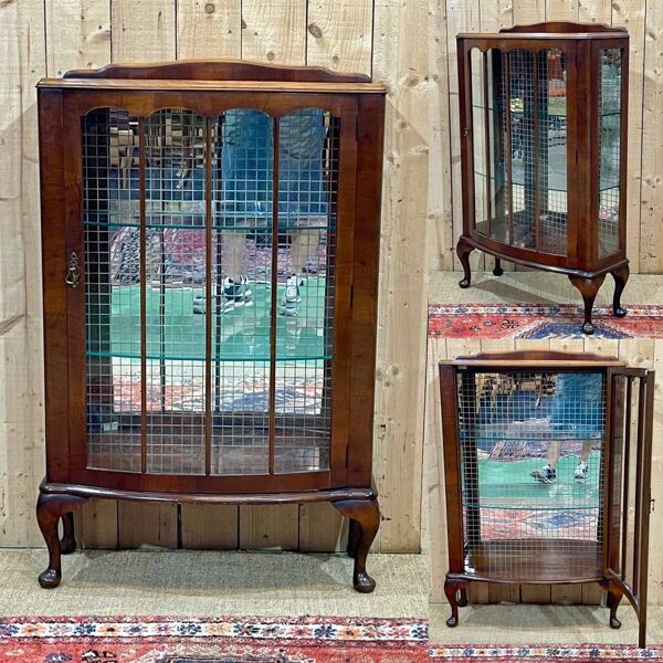 Vitrine anglaise des années 1950 en noyer
