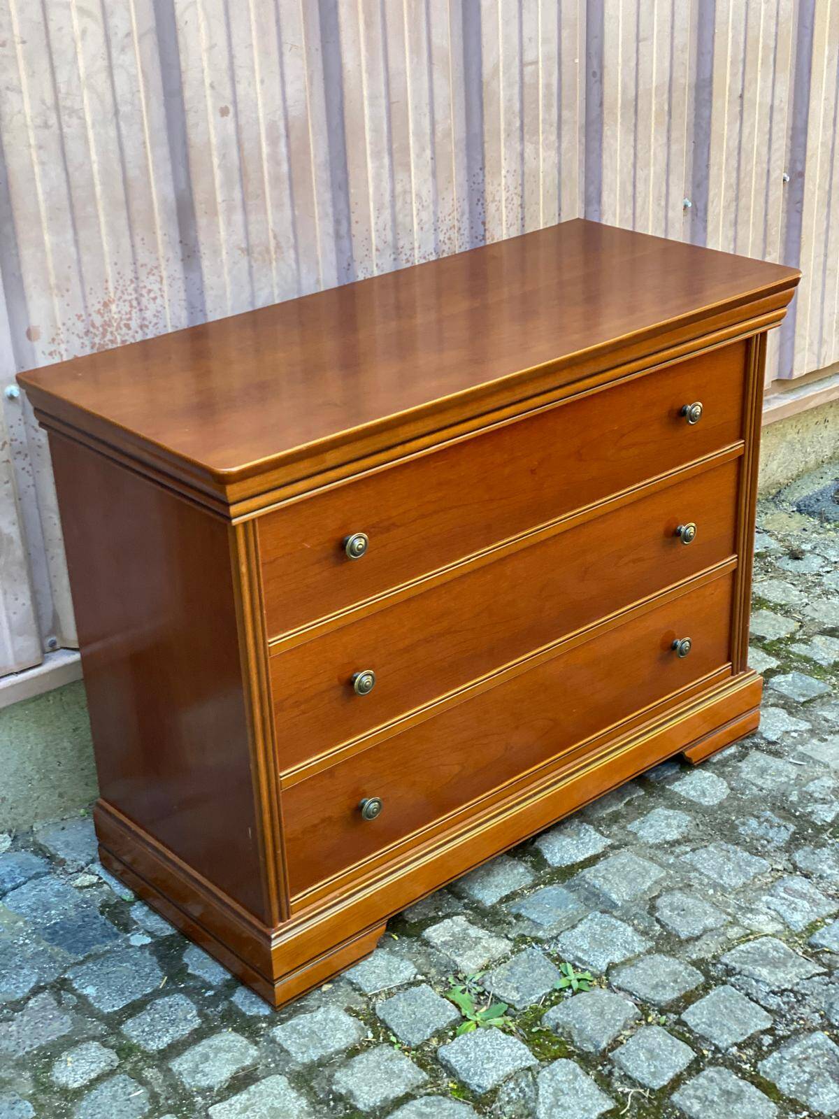 Louis Philippe vintage wooden chest of drawers from the 1970s.