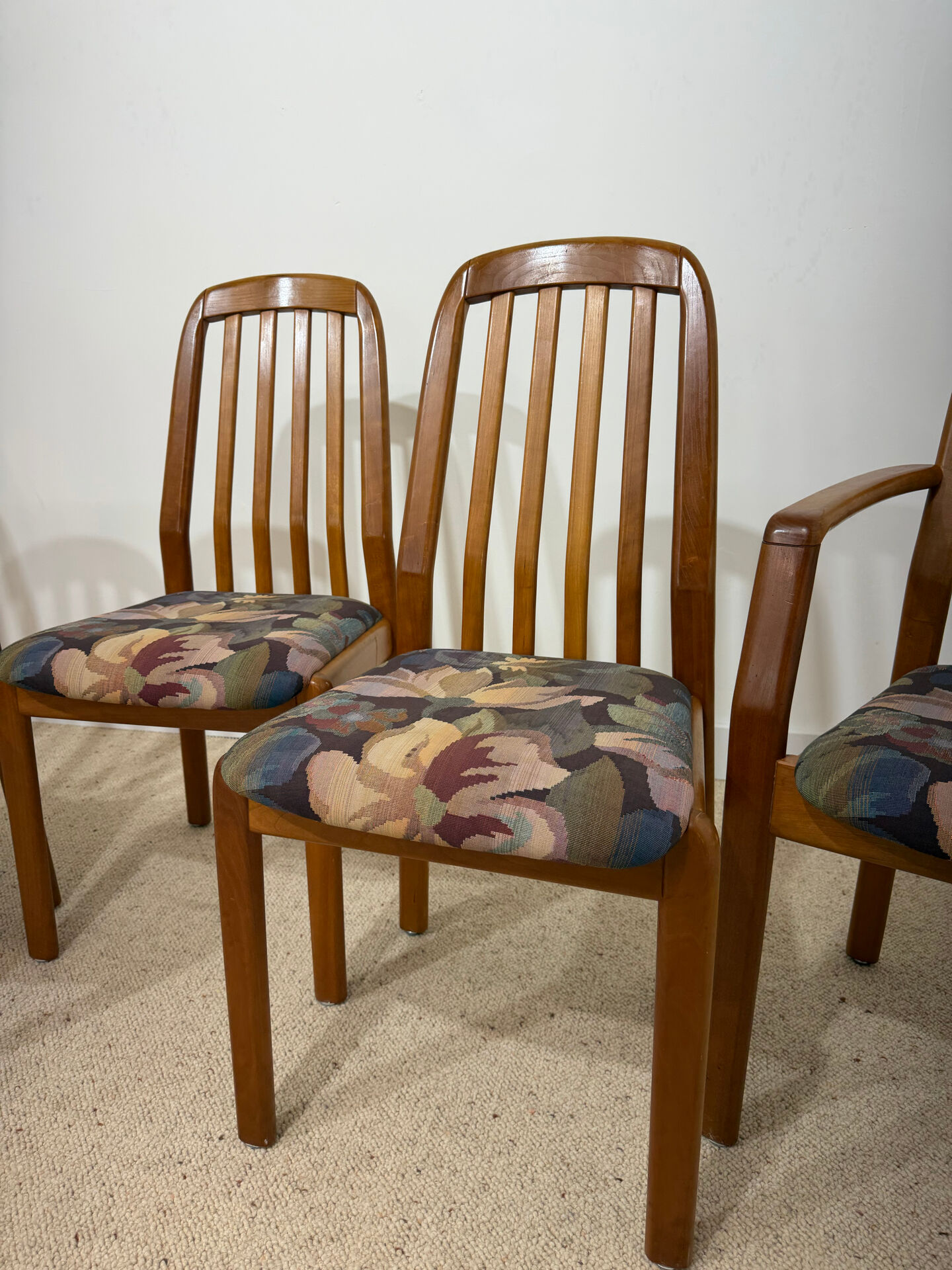 Ensemble 2 fauteuils et 3 chaises Dyrlund - design danois années 70