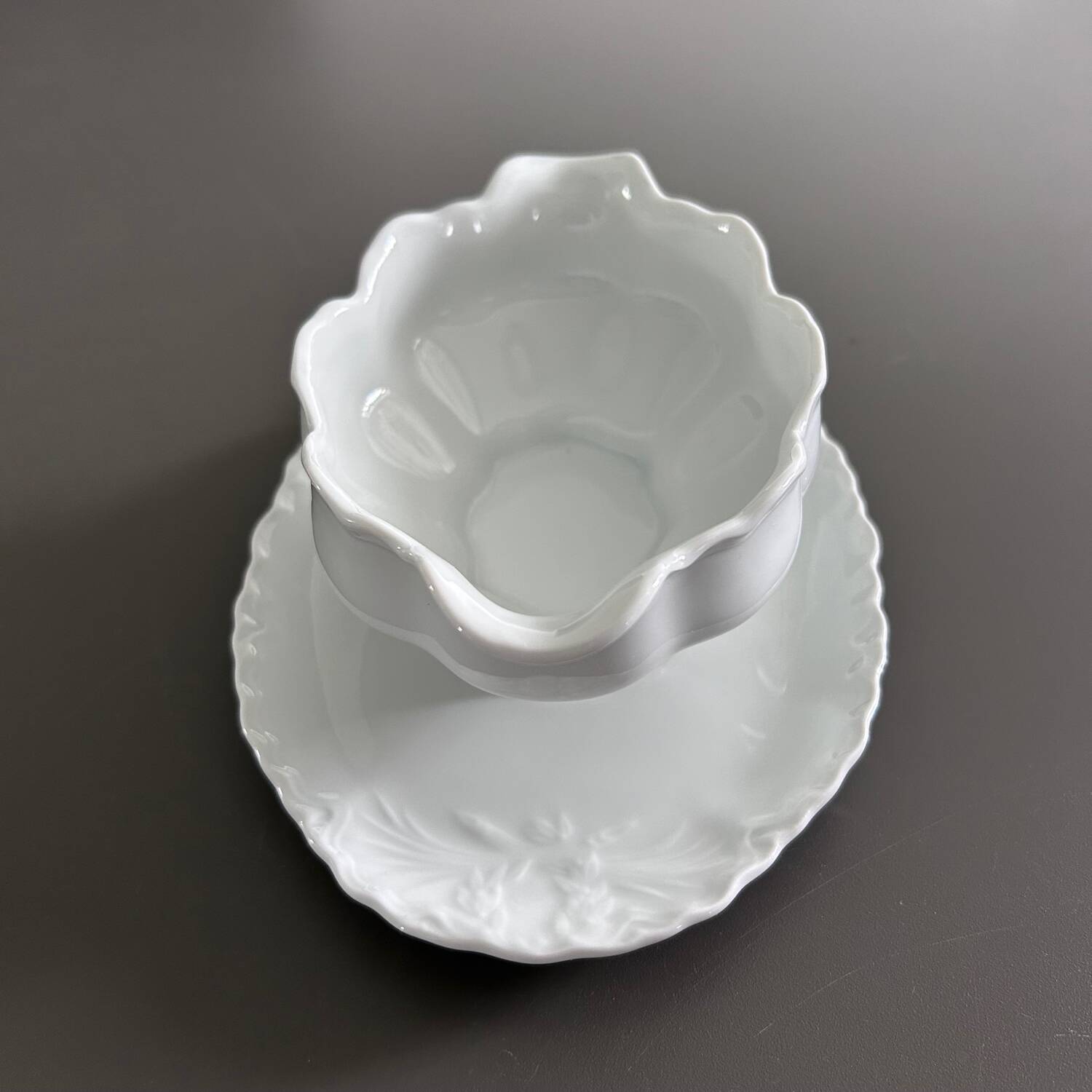 Classic porcelain sauceboat
