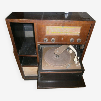 Old tsf radio cabinet and "philips" record player type ff604a, year 1950