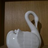 Swan flowerpot