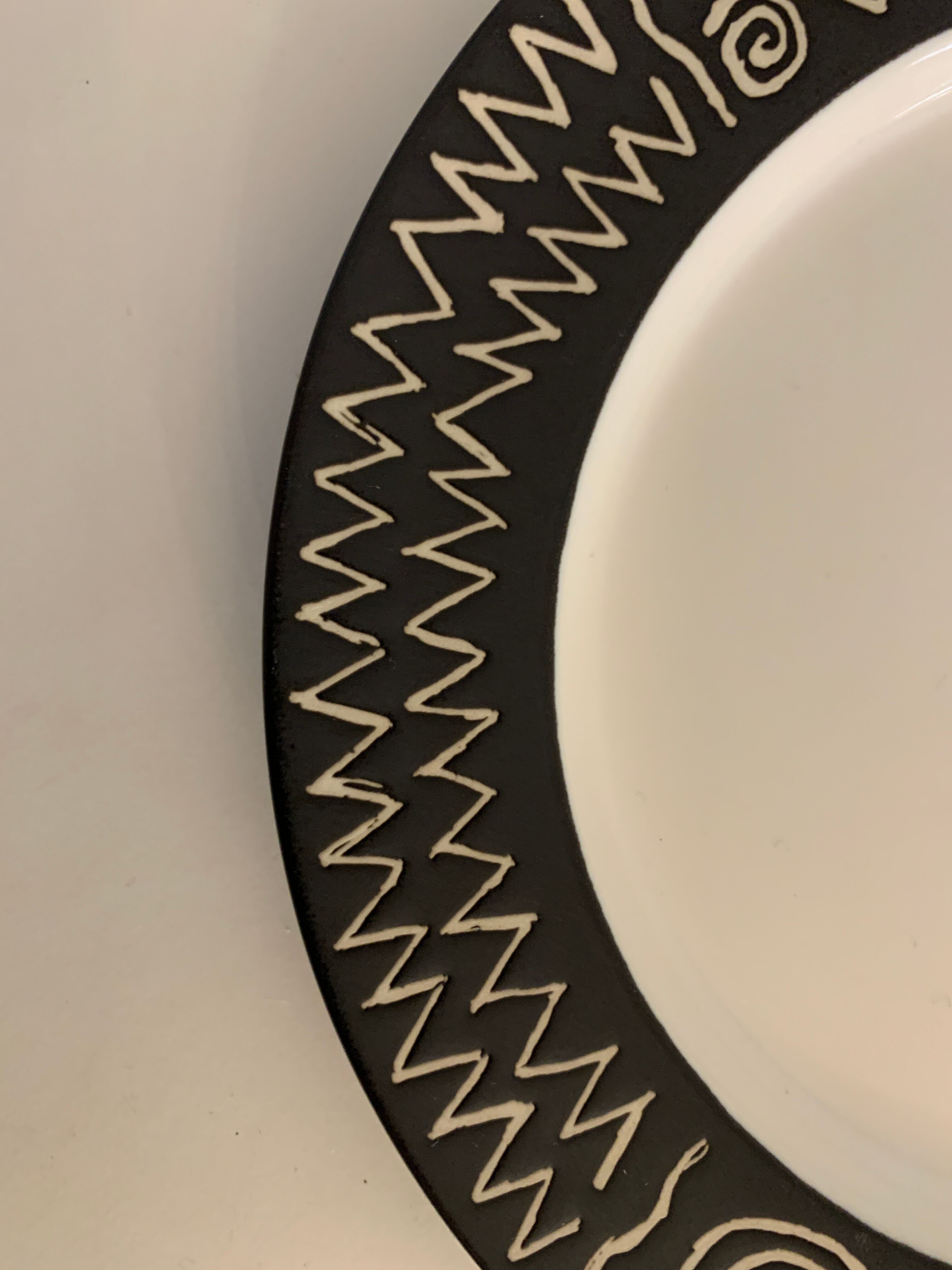 6 black and white dessert plates Scraffito, Habitat Japan, 1970