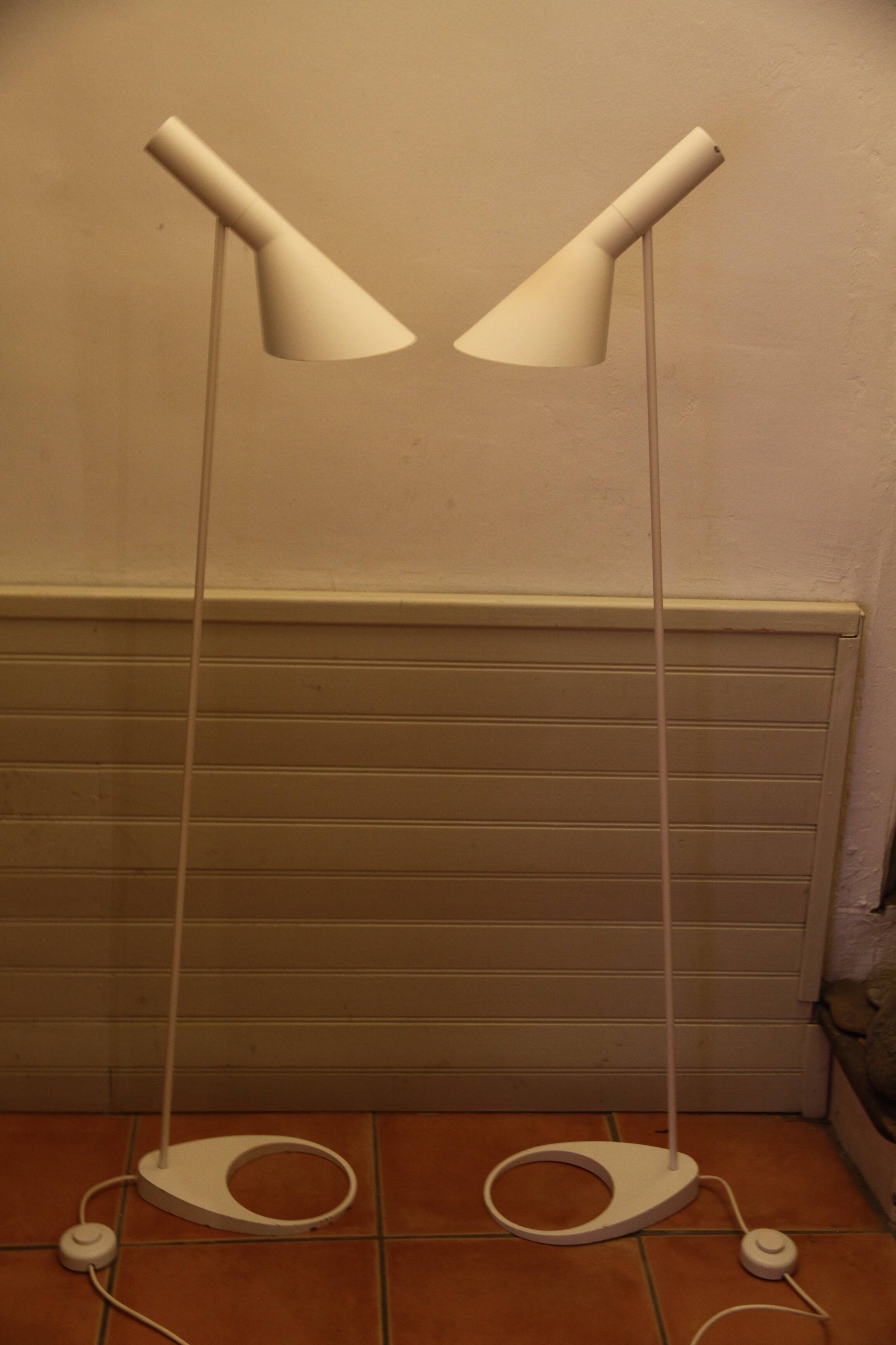 Paire de Lampadaire AJ Louis Poulsen