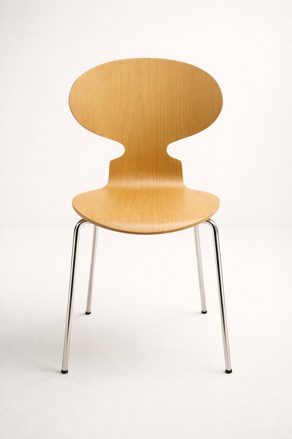 4 Arne Jacobsen ANT 3101 chairs, Fritz Hansen edition 1986