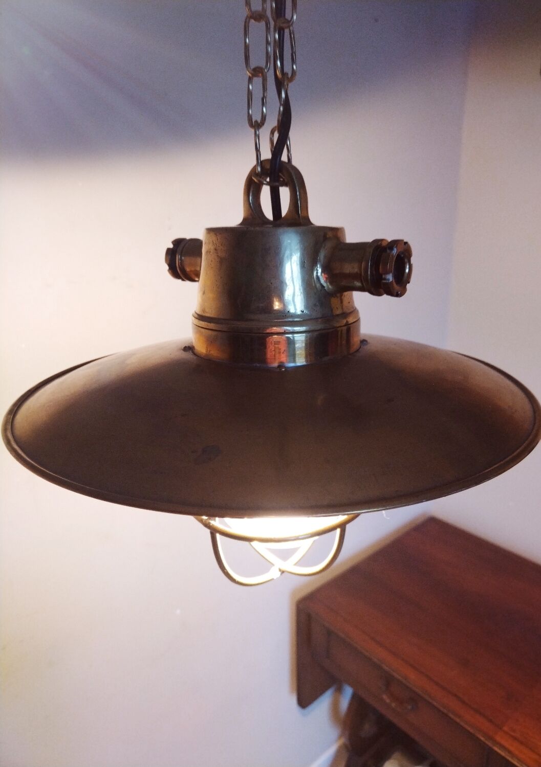Genuine brass boat suspension