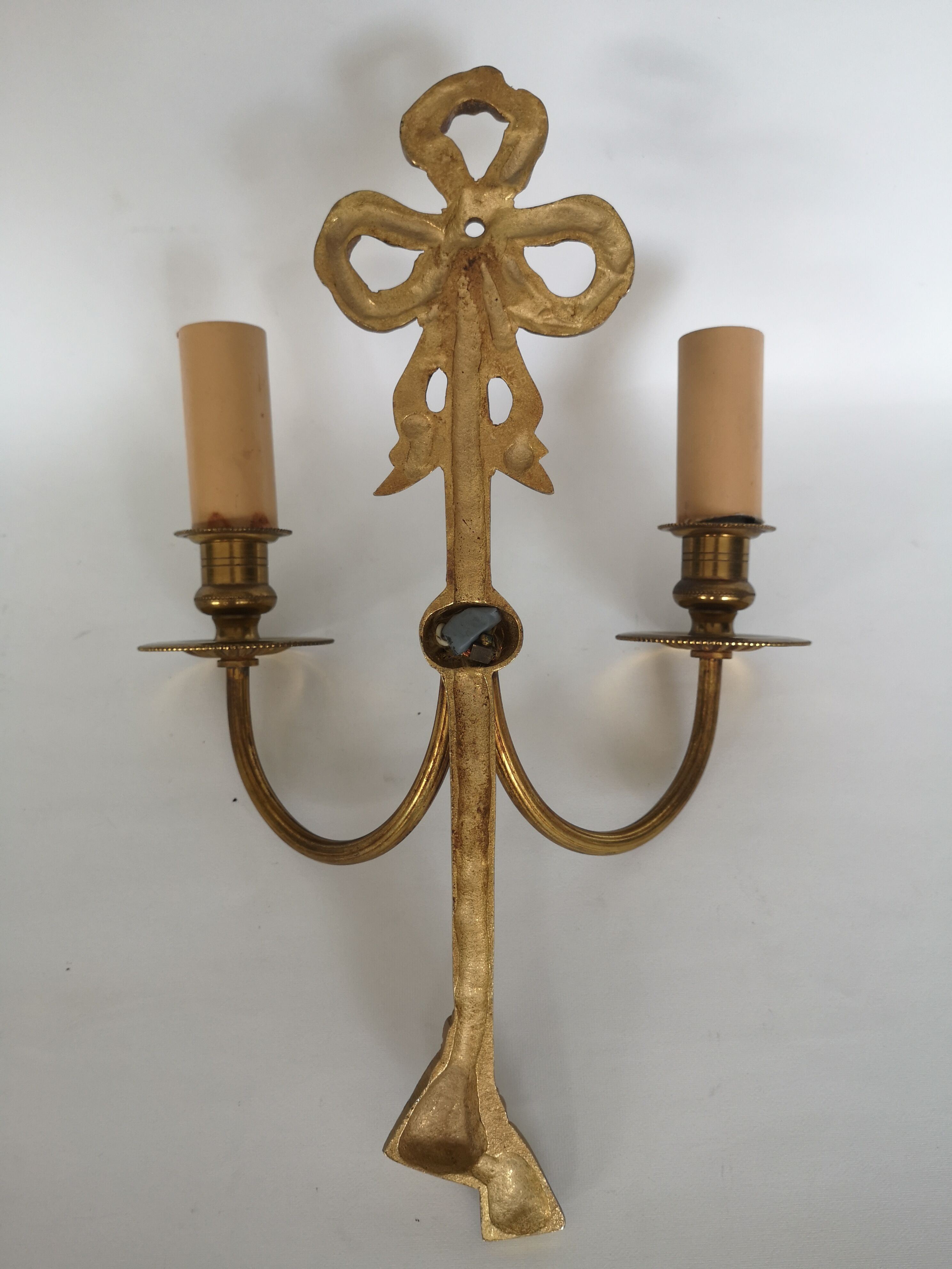 Wall apply in gilded brass