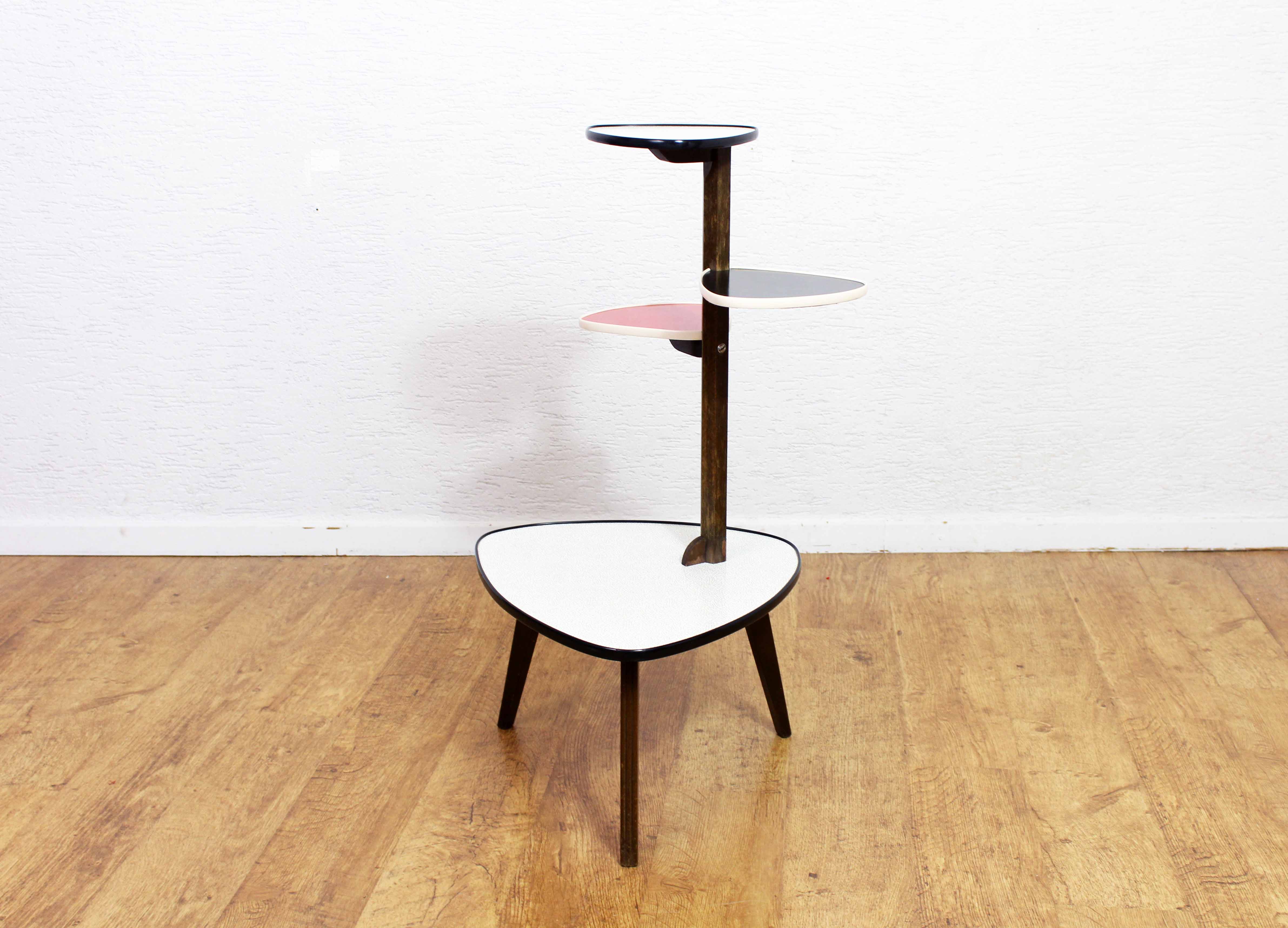 Vintage storey plant door