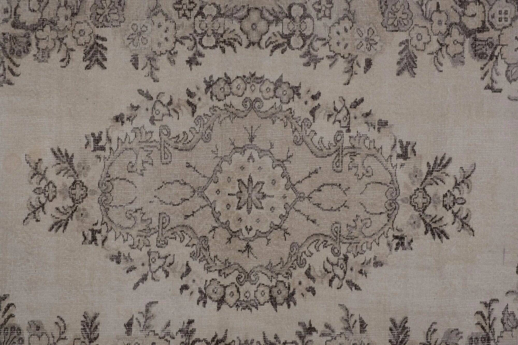 Vintage Turkish rug handmade 194x303 cm