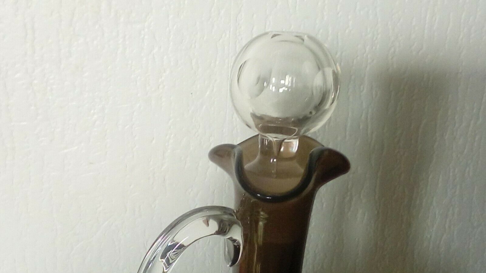Glass carafe
