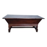 18th century Maie table in walnut