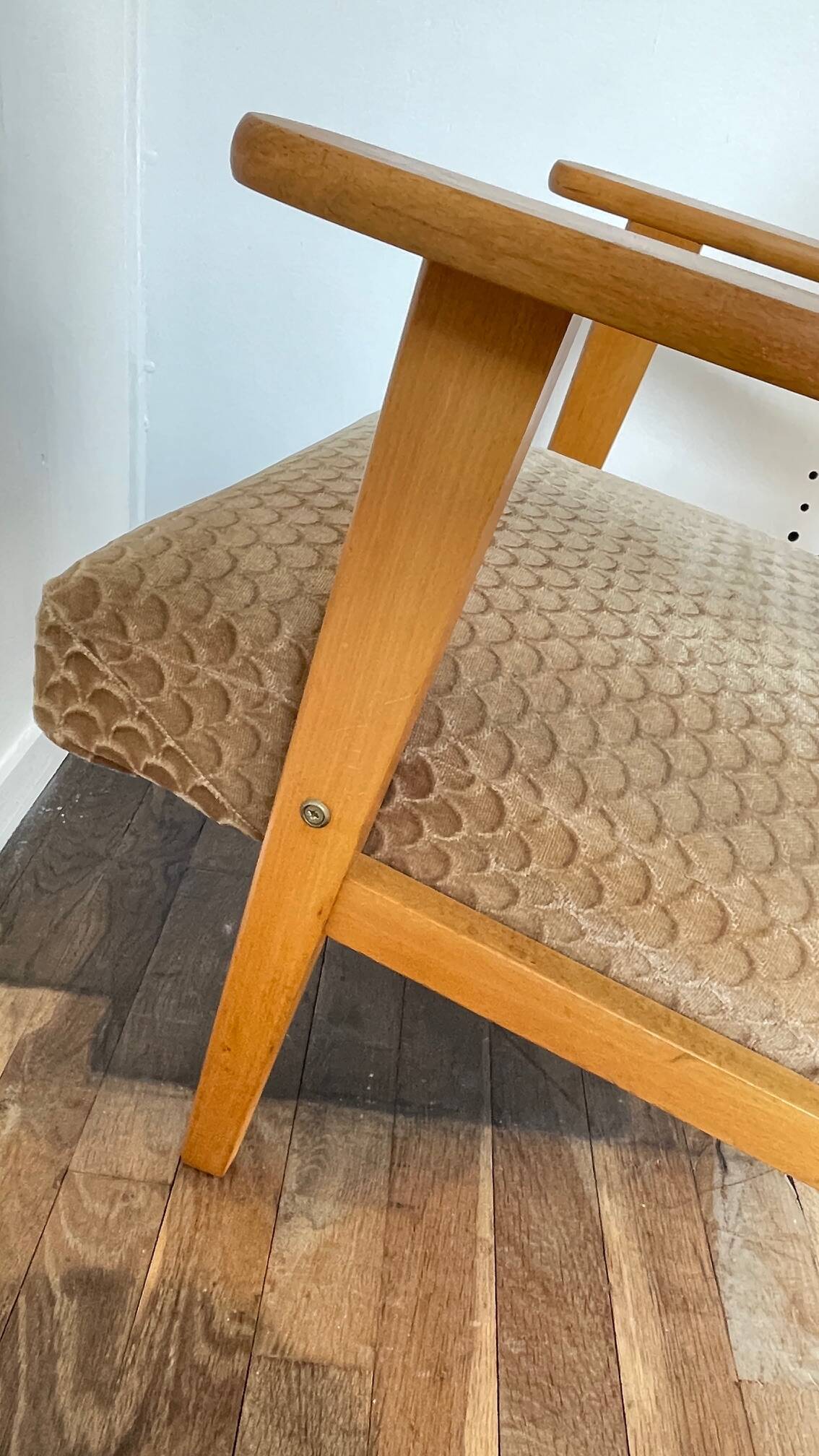 paire FAUTEUILS MANUCERE France Vintage