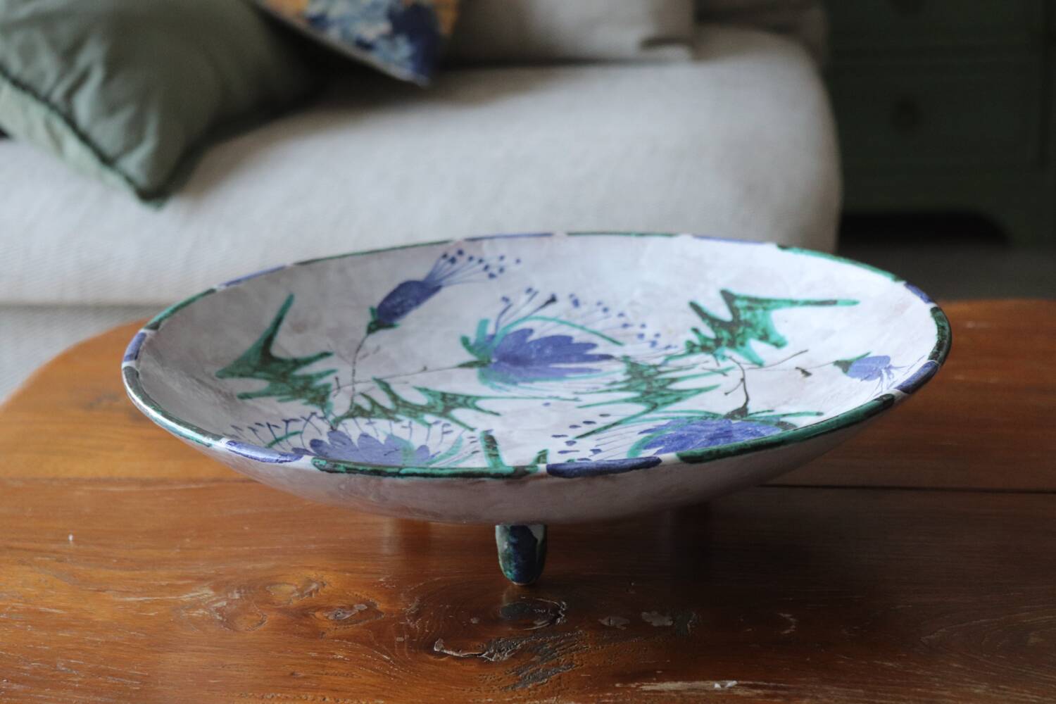 Tripod ceramic plate the Brescon