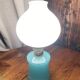 Lampe en opaline blanche et bleue 