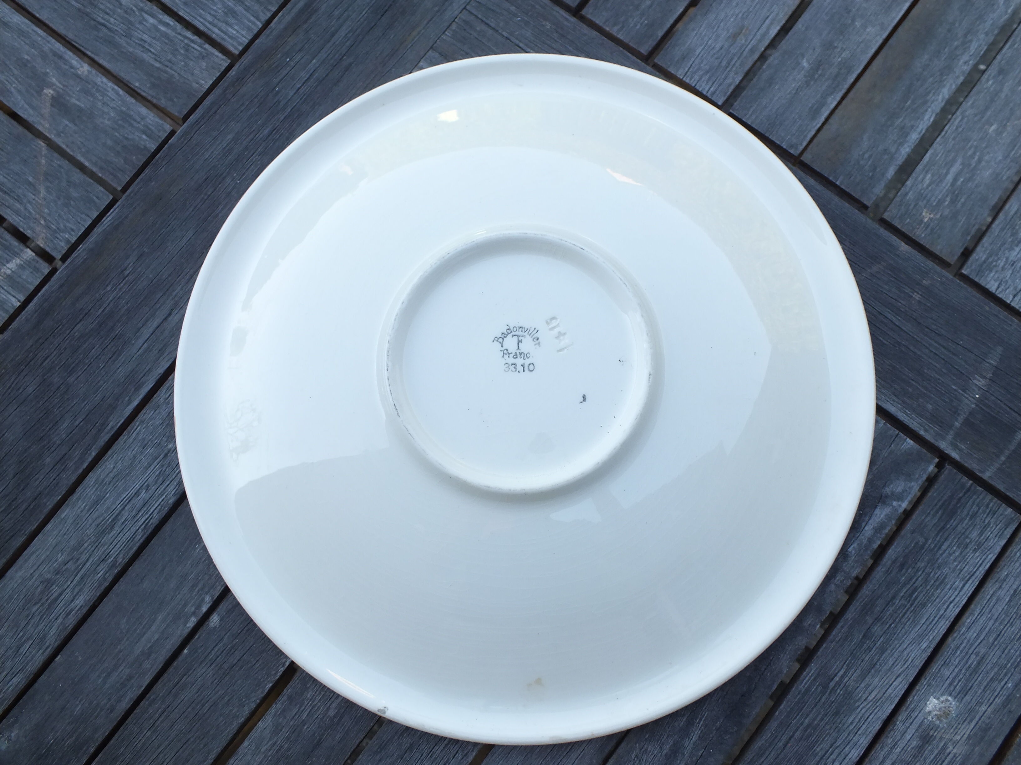 Fruit cut dish 33 cms, Badonviller 1950