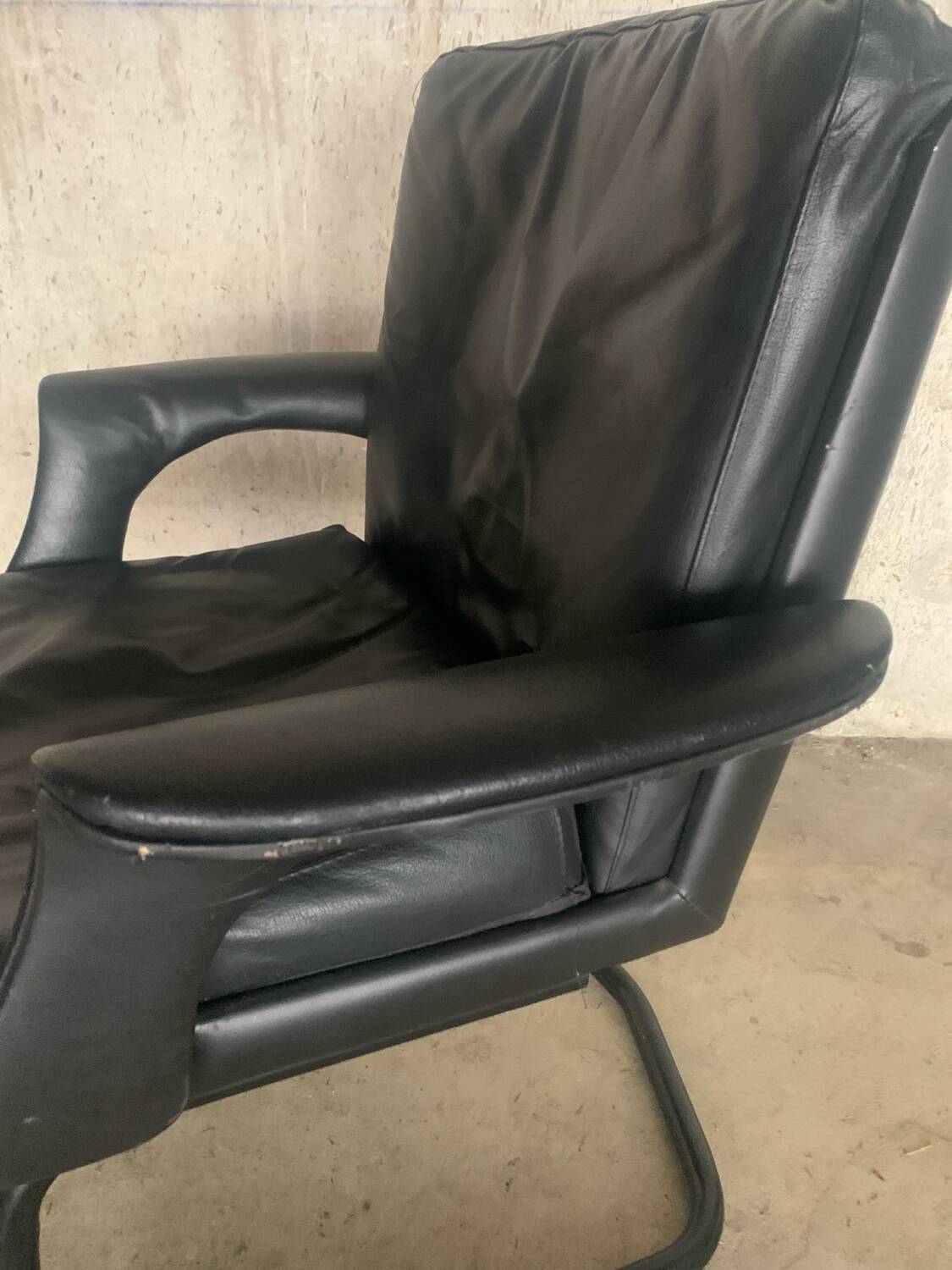 Desk chair