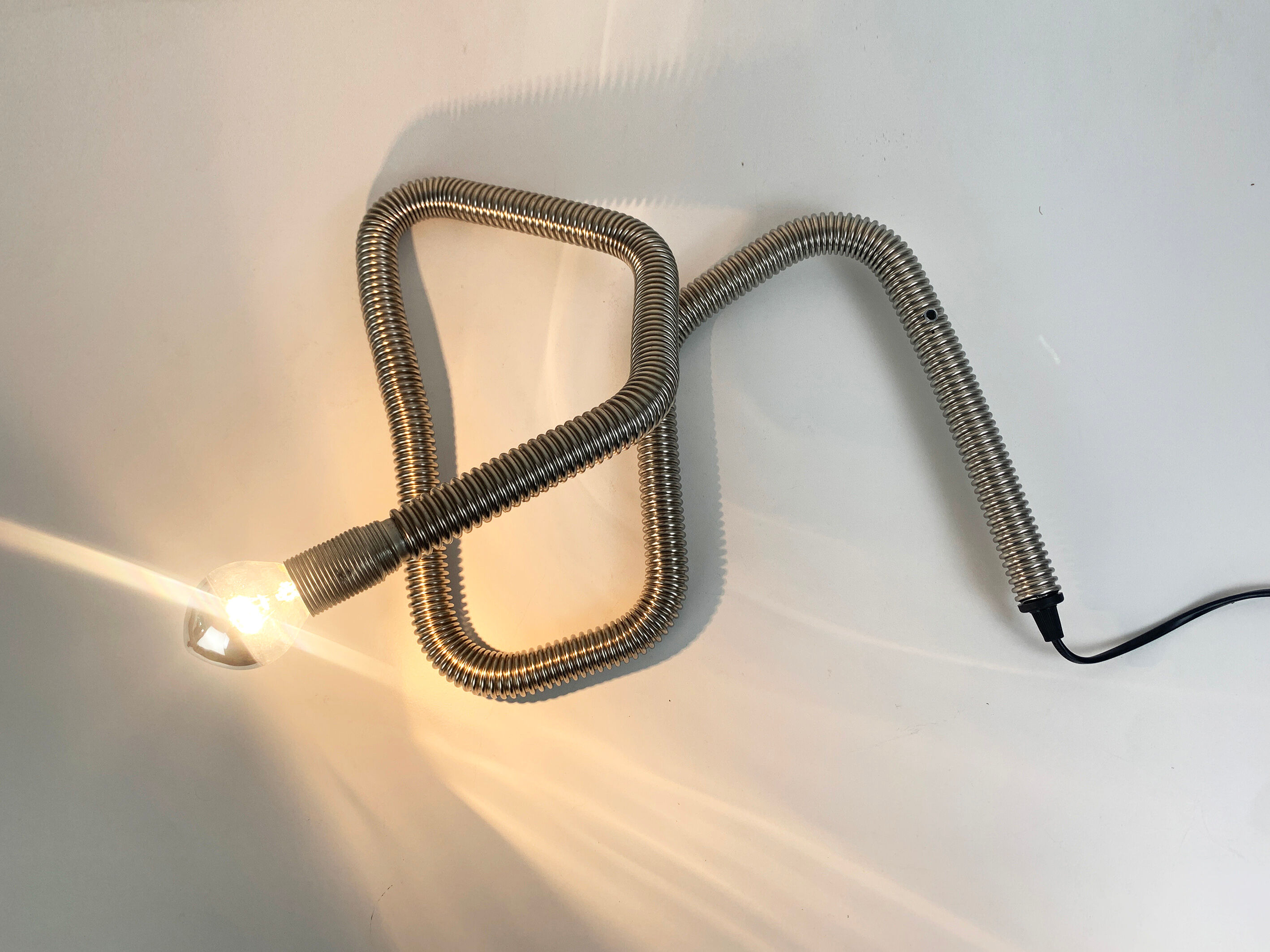 Table lamp snake minimalist flexible tube cobra chromed metal